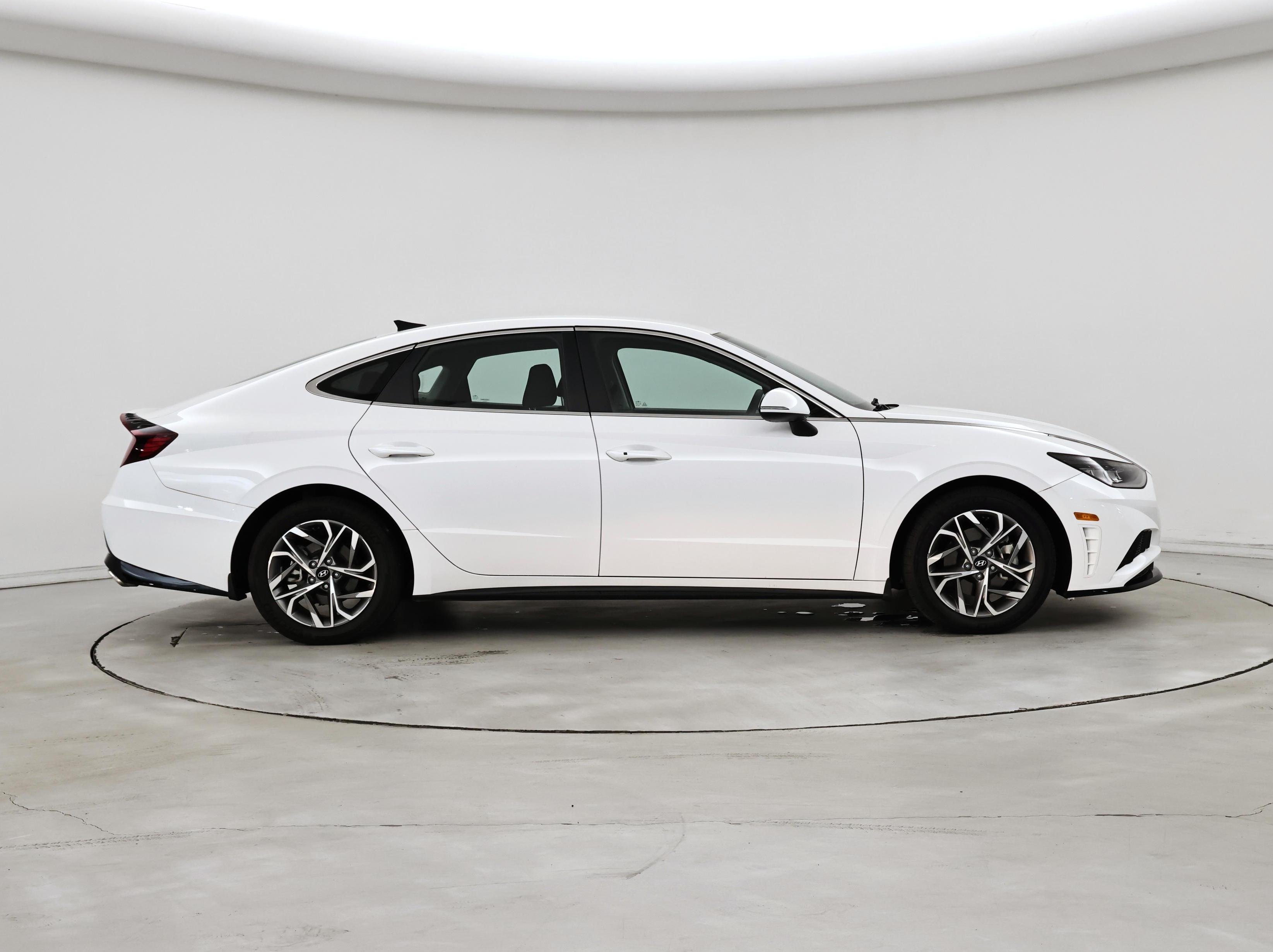 Thumbnail: 2023 Hyundai Sonata - 7