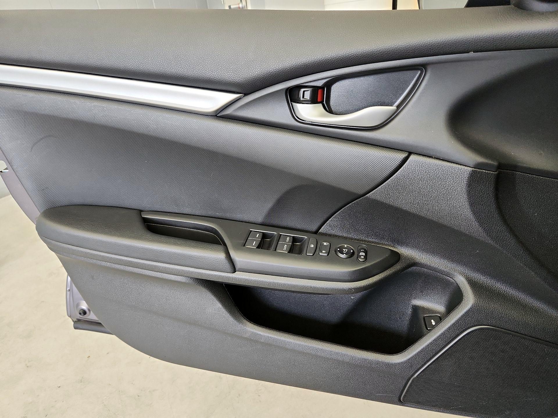 Thumbnail: 2019 Honda Civic - 12