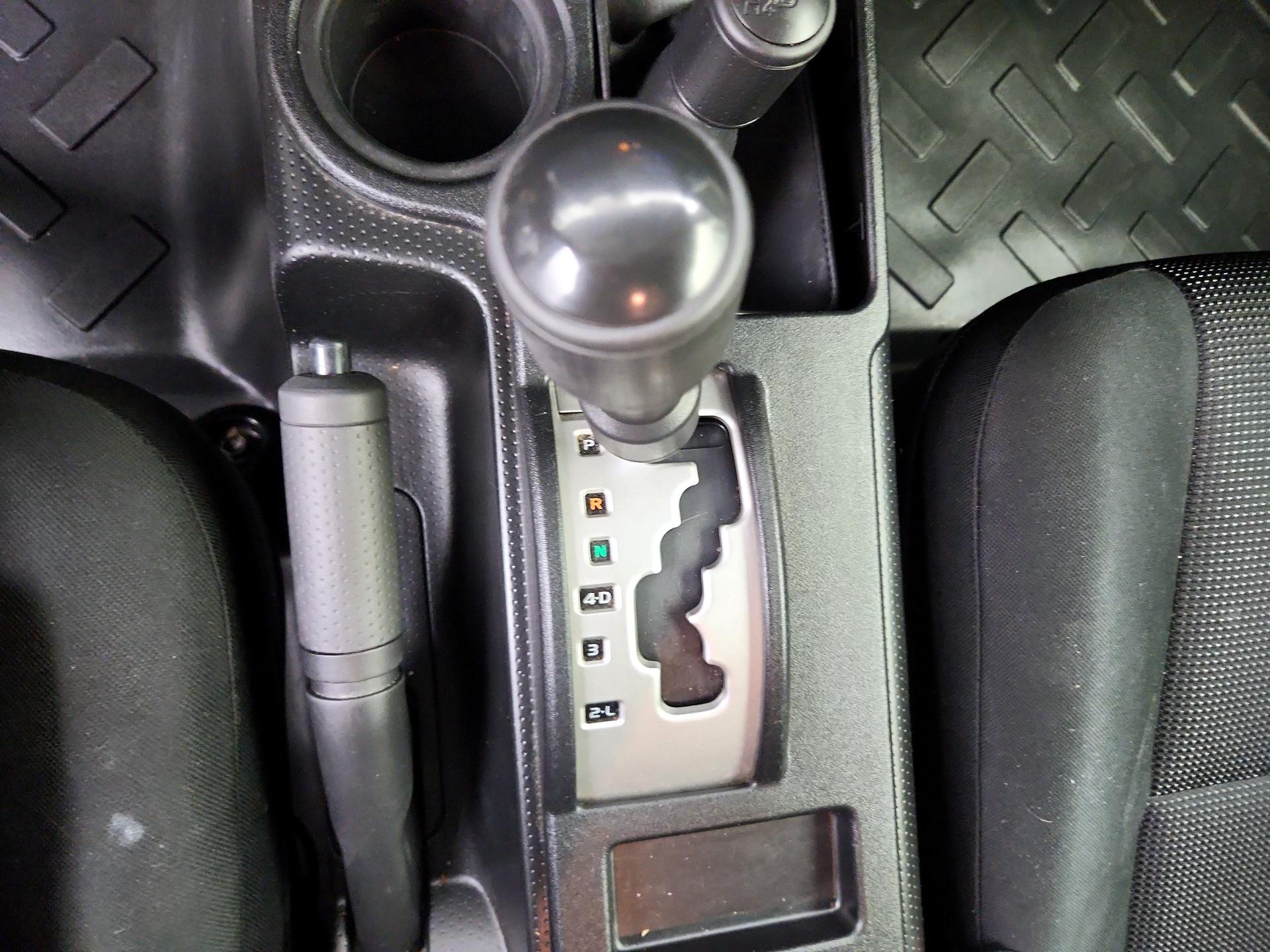 Thumbnail: 2013 Toyota FJ Cruiser - 17