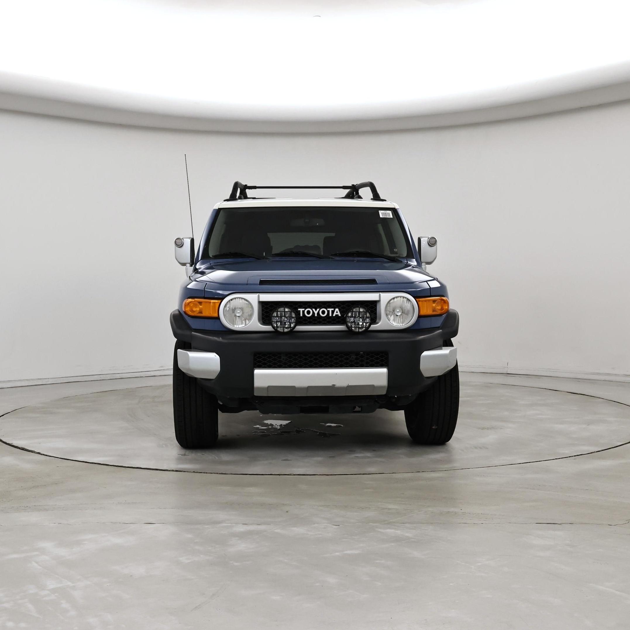 Thumbnail: 2013 Toyota FJ Cruiser - 5