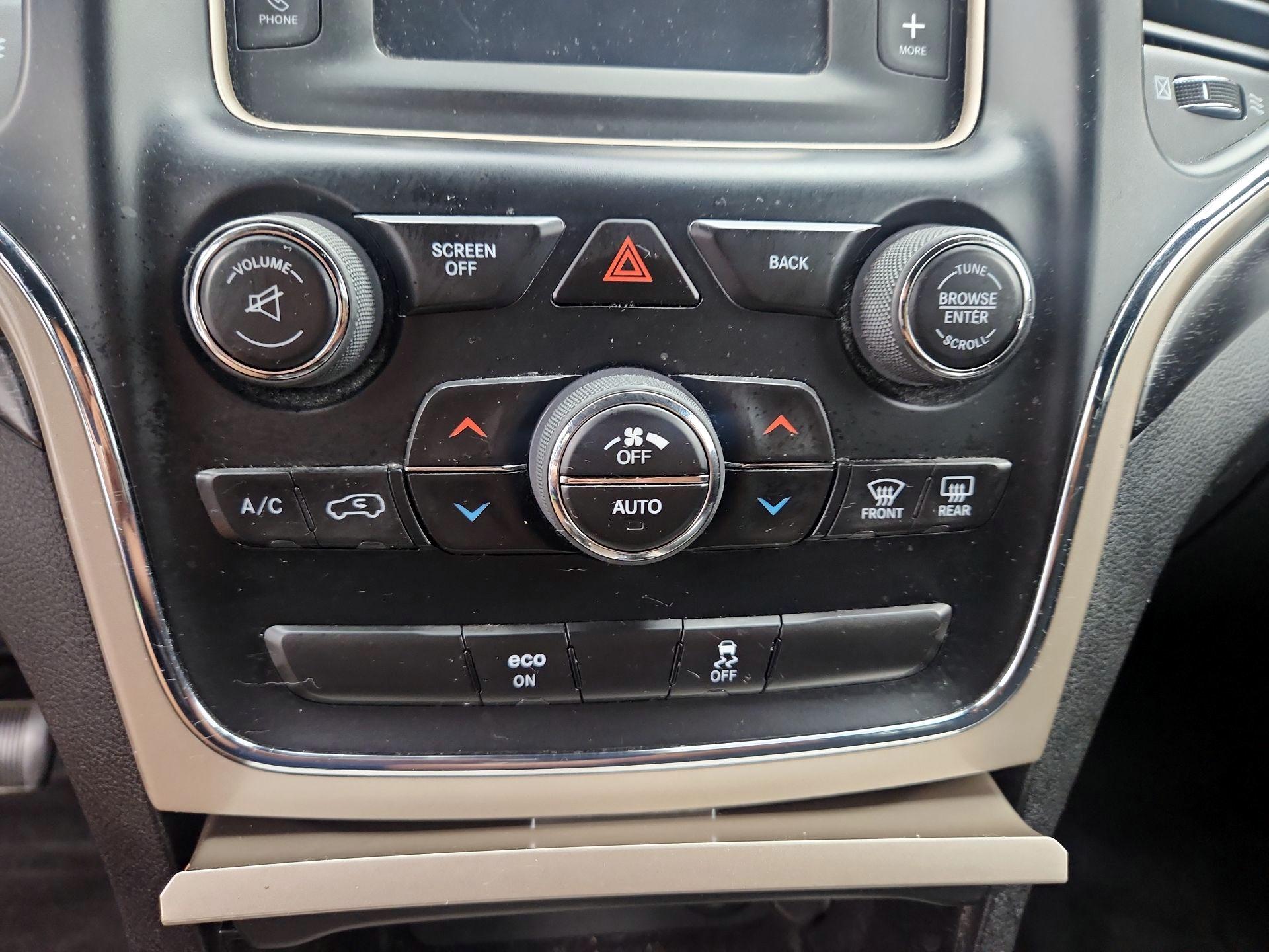 Thumbnail: 2014 Jeep Grand Cherokee - 15