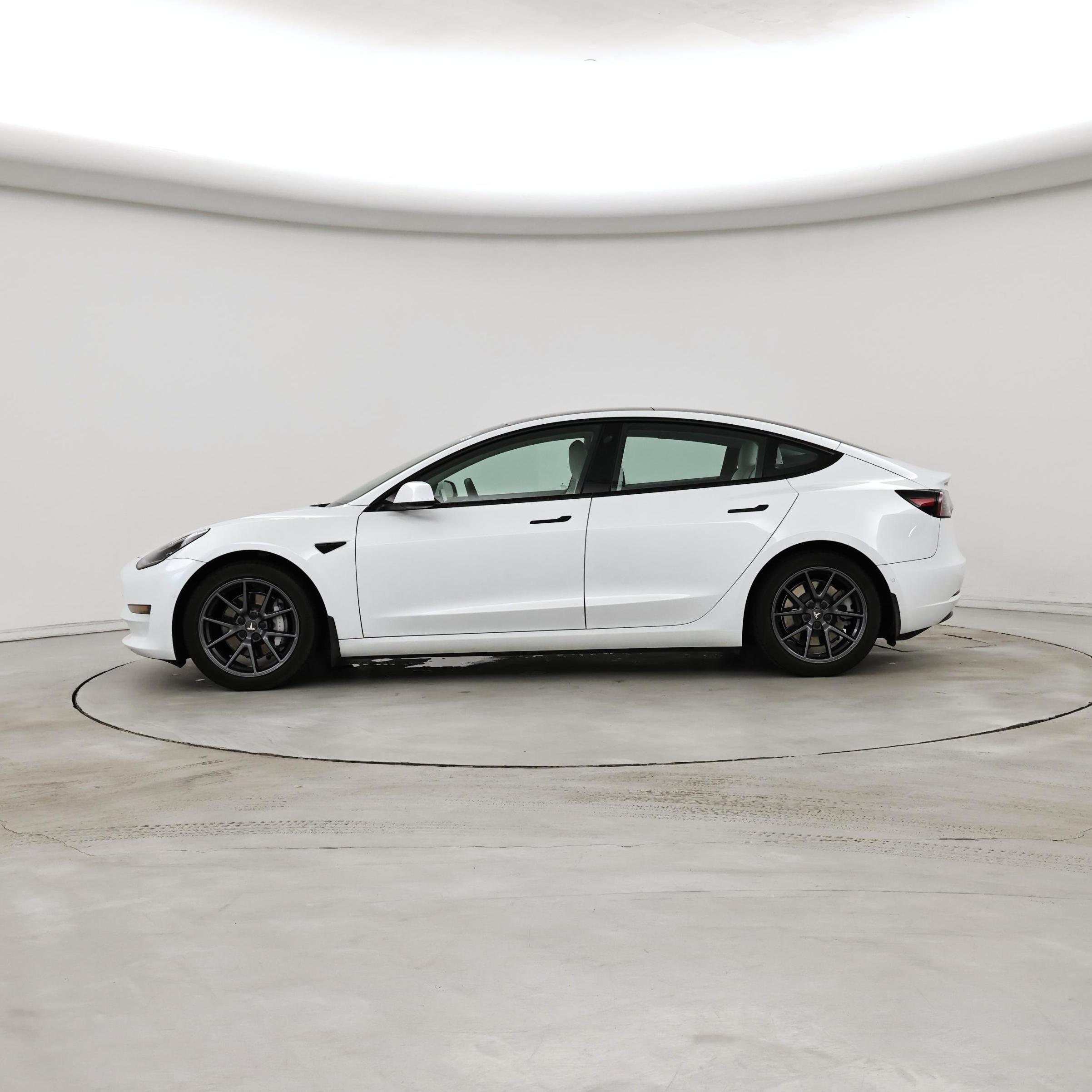 Thumbnail: 2021 Tesla Model 3 - 3