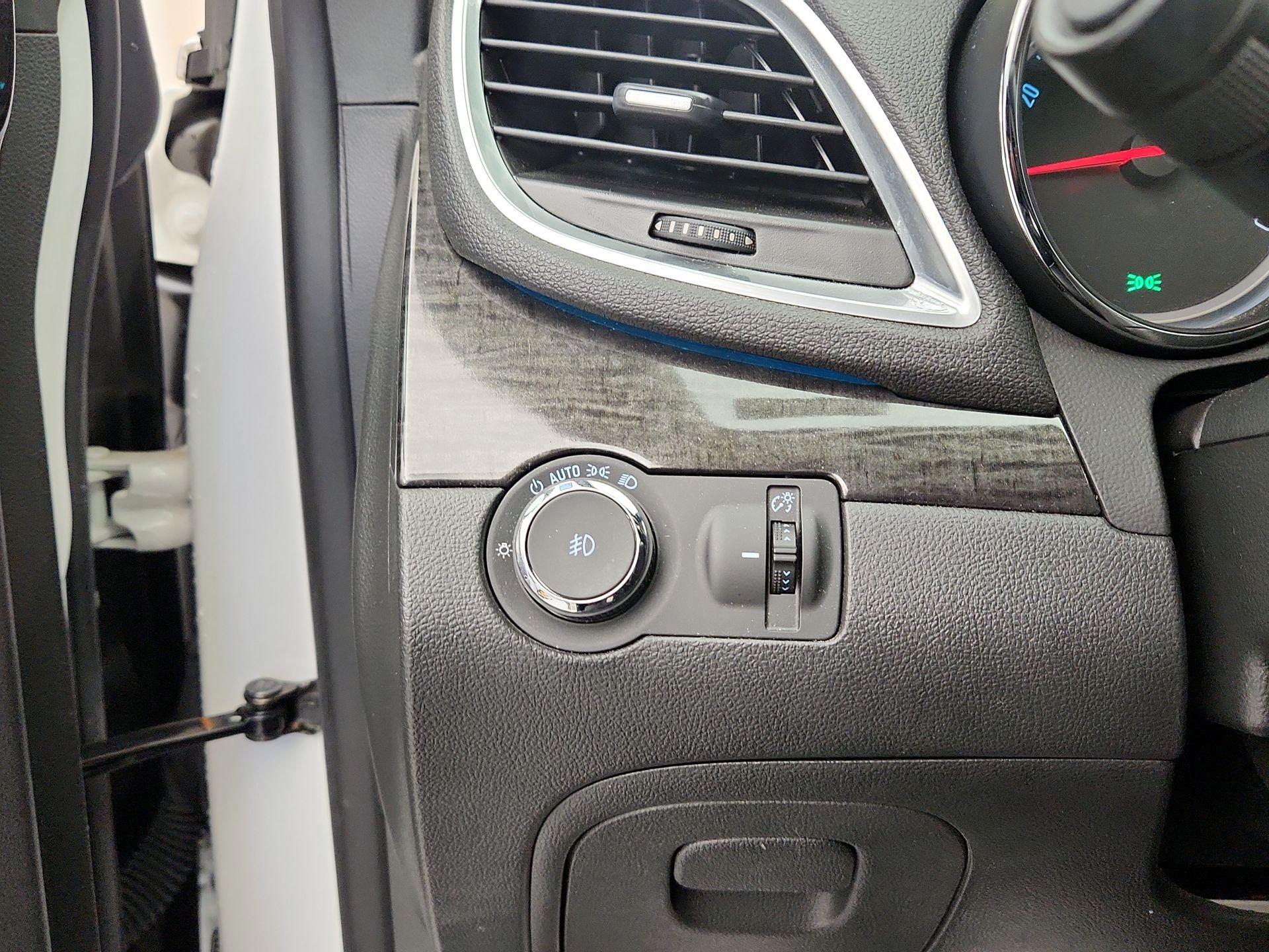 Thumbnail: 2015 Buick Encore - 13