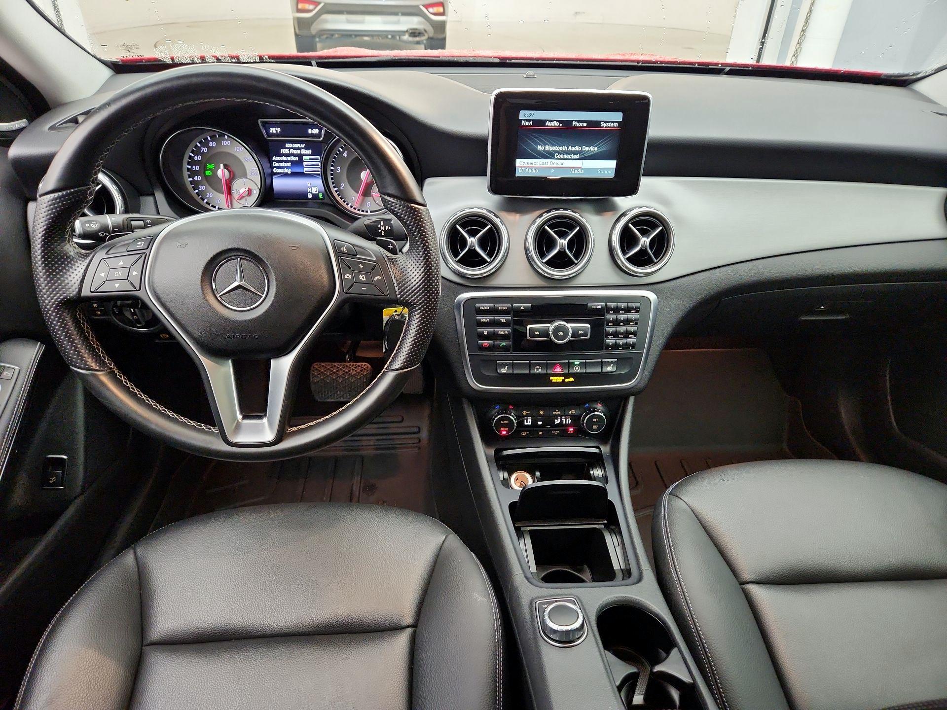 Thumbnail: 2015 Mercedes-Benz GLA - 9
