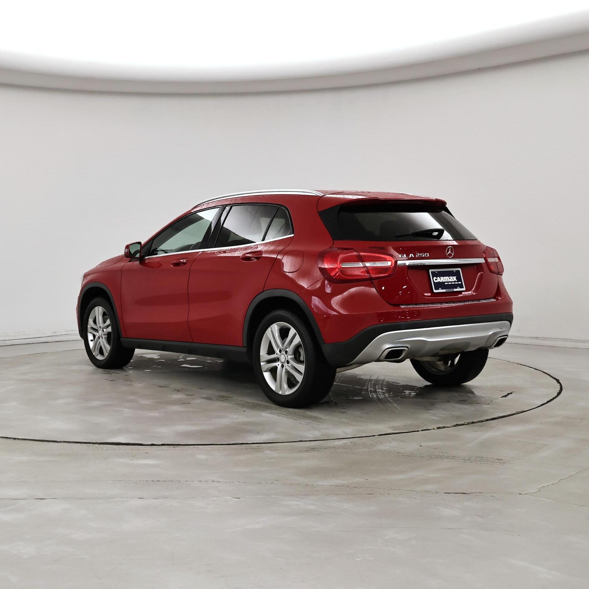 Thumbnail: 2015 Mercedes-Benz GLA - 2