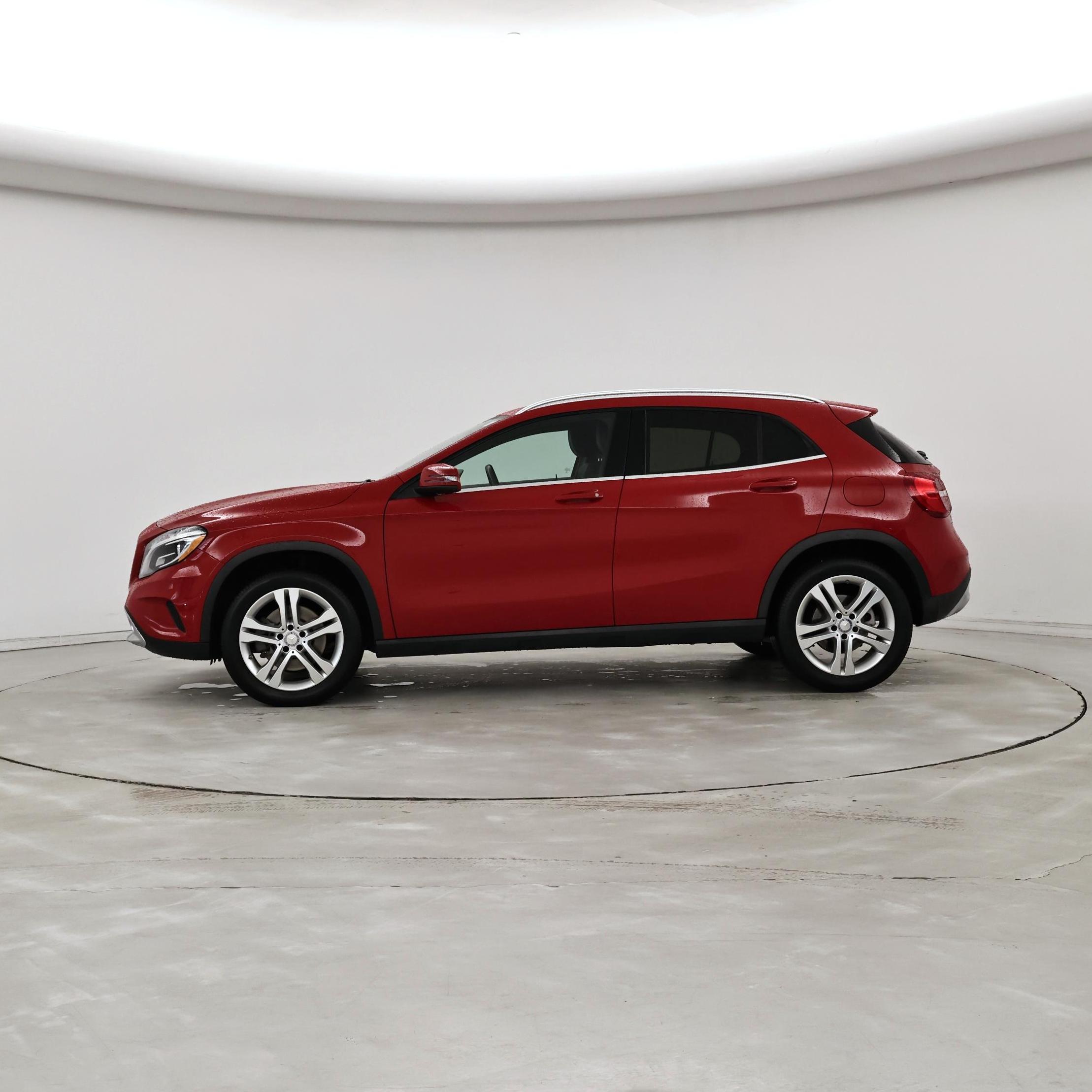 Thumbnail: 2015 Mercedes-Benz GLA - 3