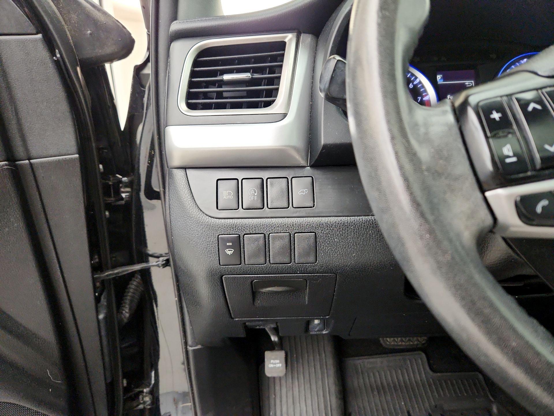 Thumbnail: 2019 Toyota Highlander - 13