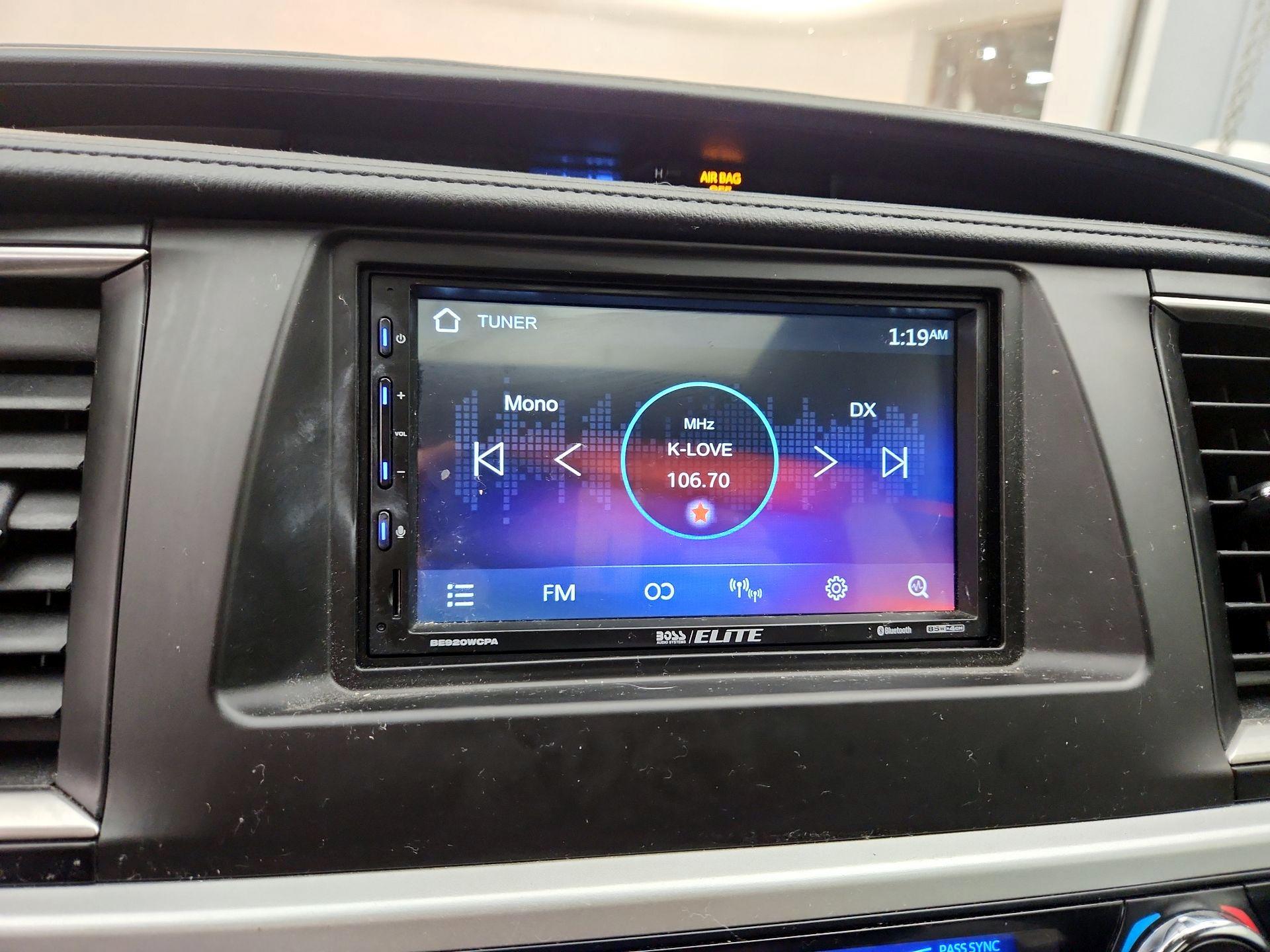 Thumbnail: 2019 Toyota Highlander - 15