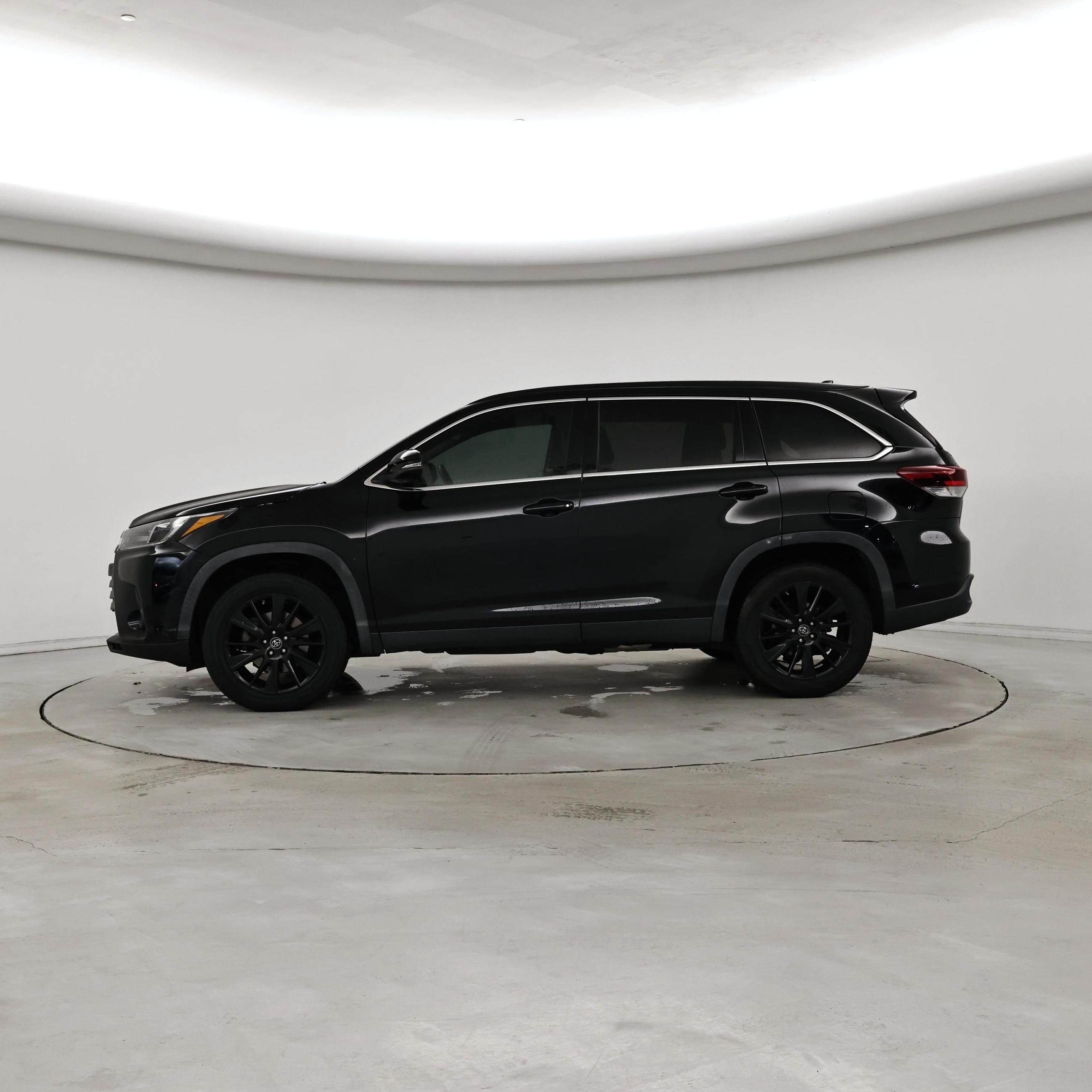 Thumbnail: 2019 Toyota Highlander - 3