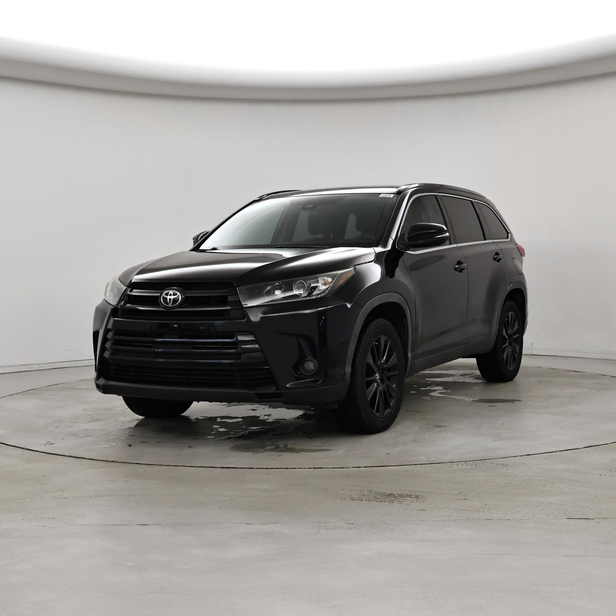 Thumbnail: 2019 Toyota Highlander - 4
