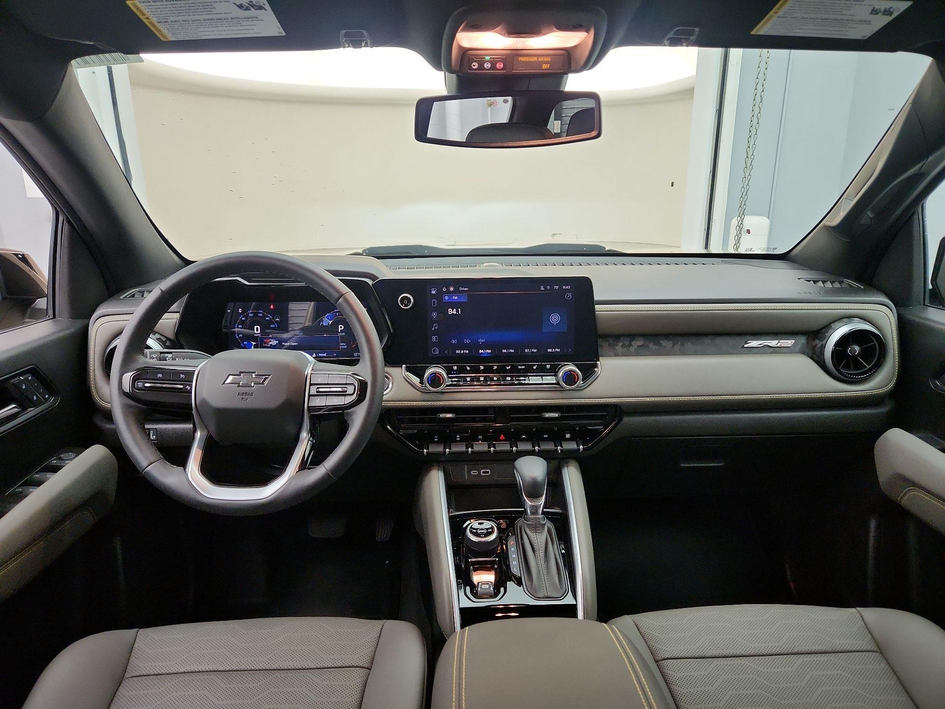 Thumbnail: 2024 Chevrolet Colorado - 9