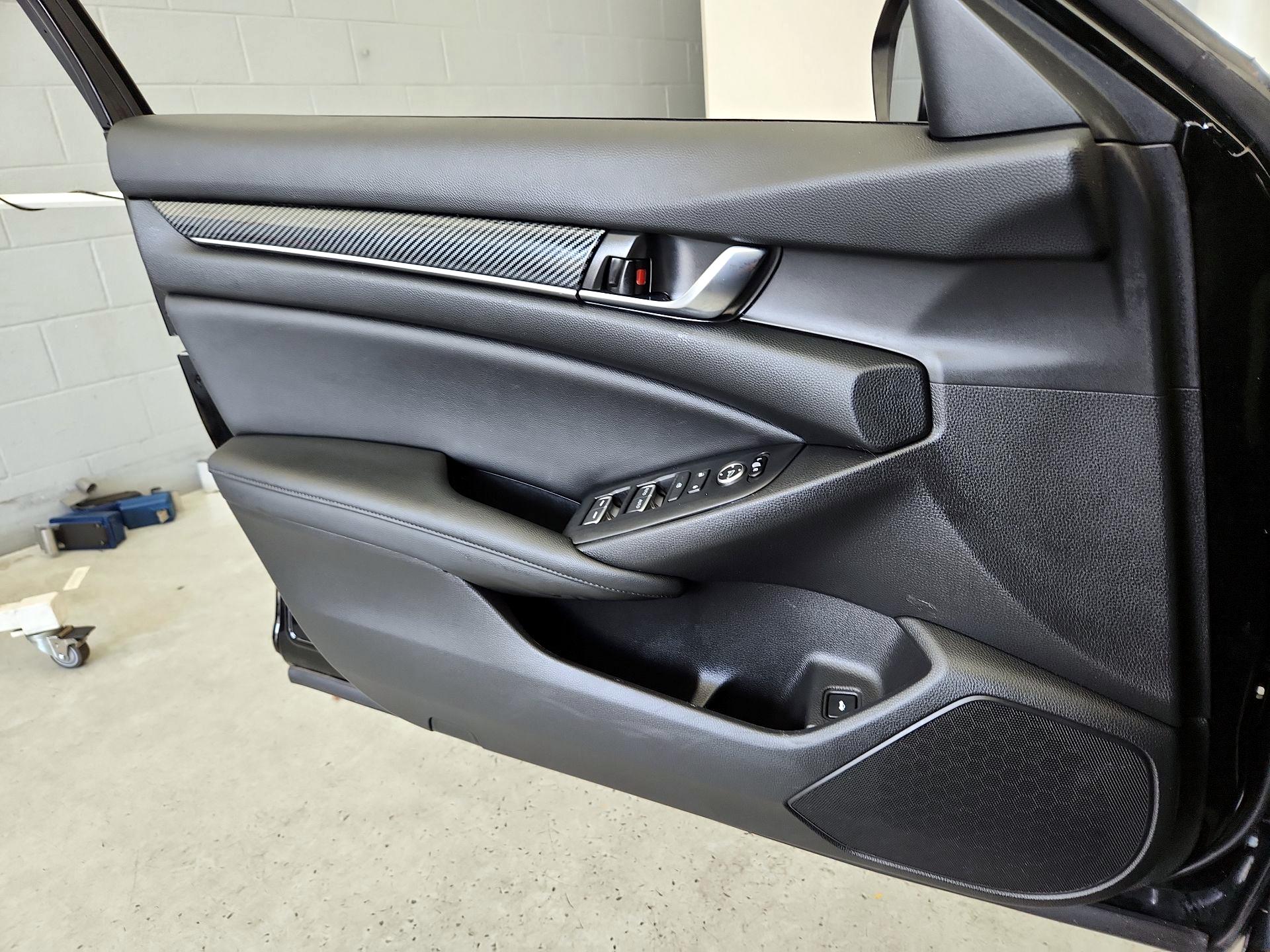 Thumbnail: 2019 Honda Accord - 12