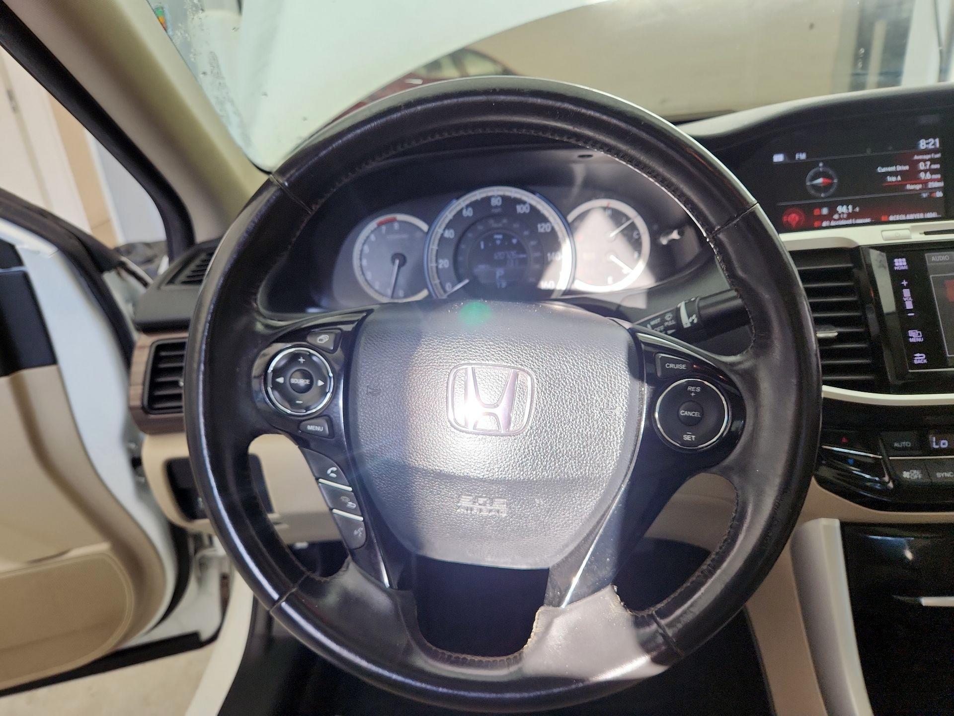 Thumbnail: 2016 Honda Accord - 10