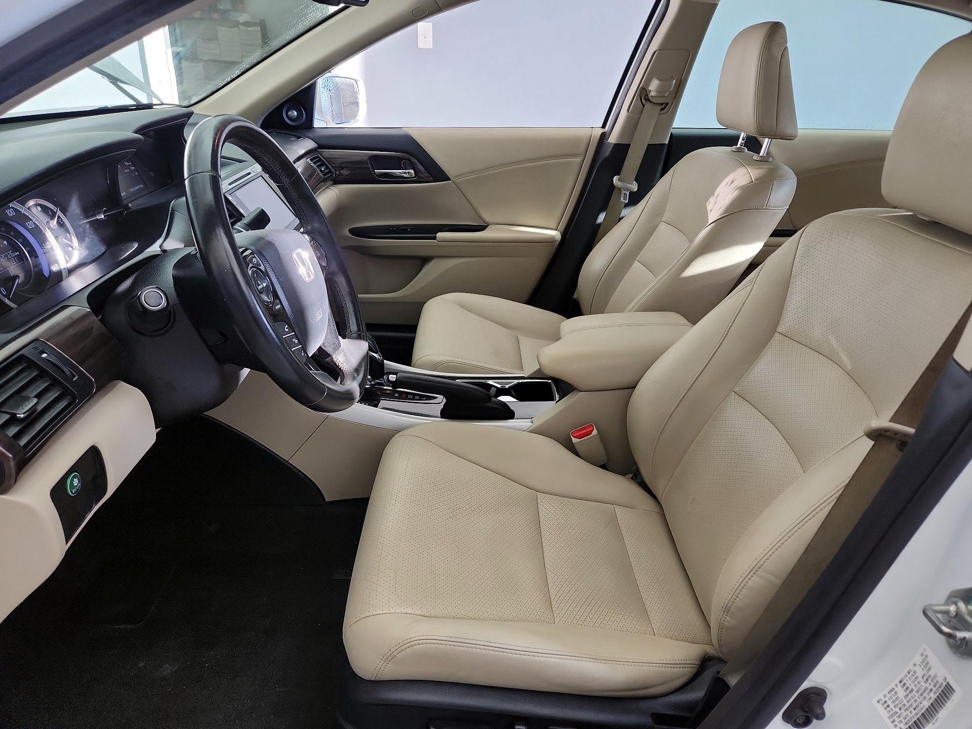 Thumbnail: 2016 Honda Accord - 11