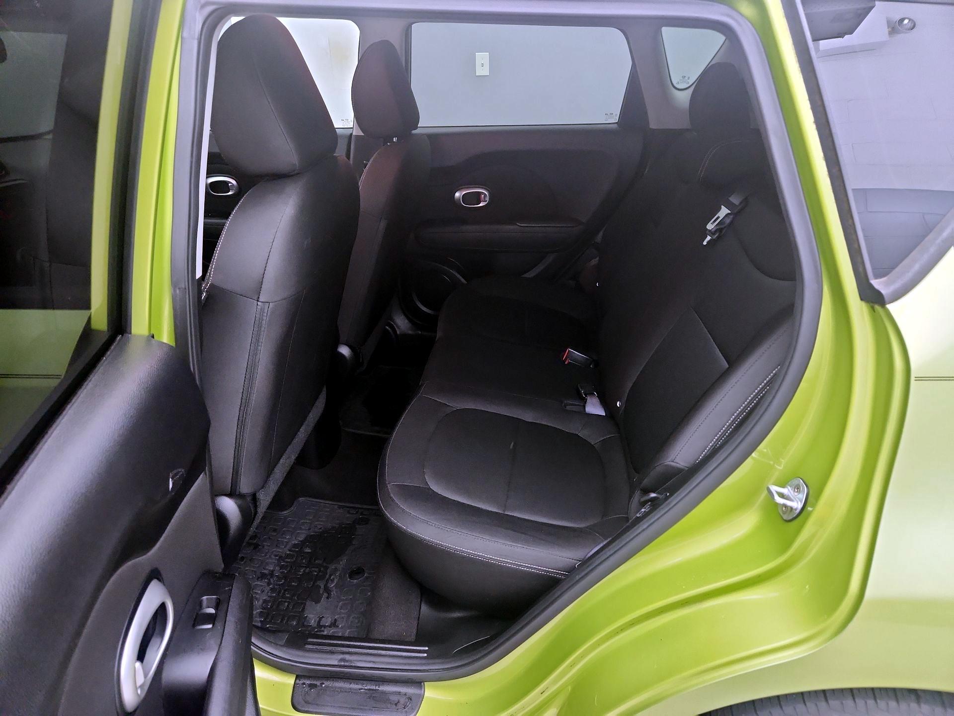 Thumbnail: 2016 Kia Soul - 18