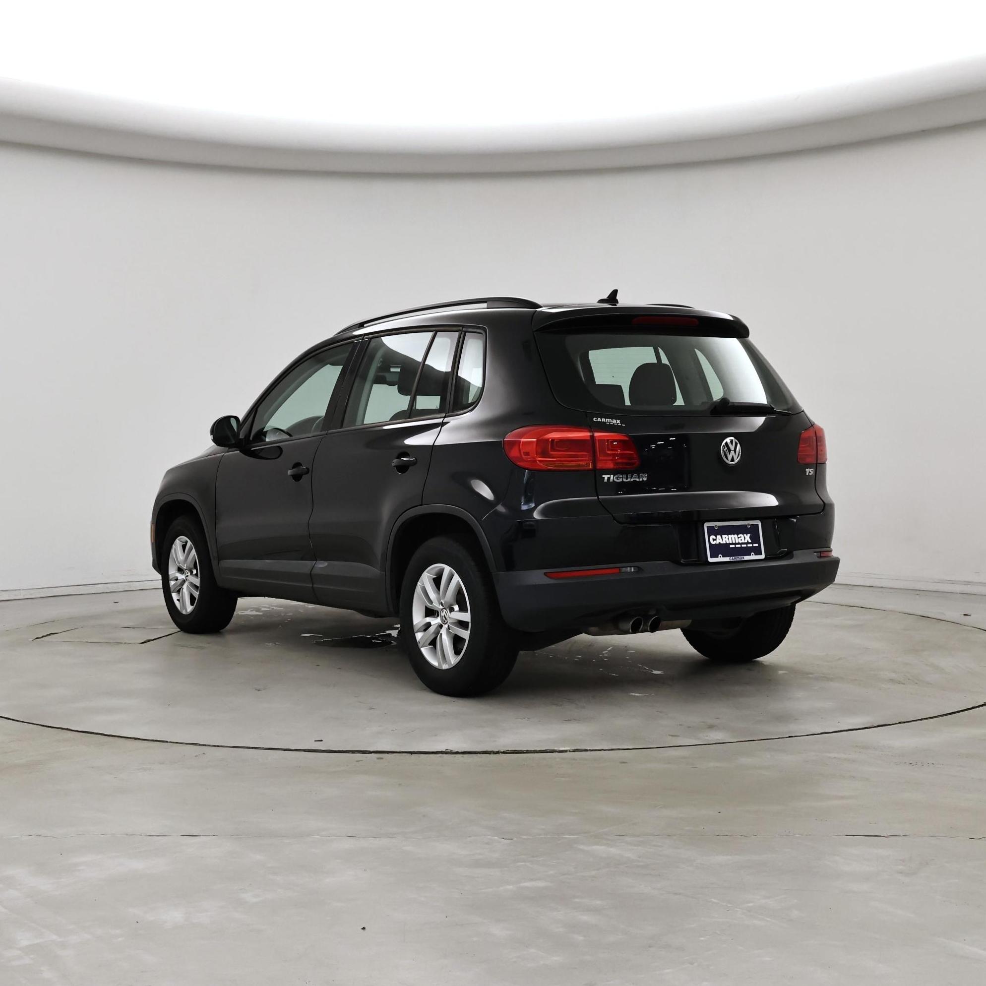 Thumbnail: 2017 Volkswagen Tiguan - 2