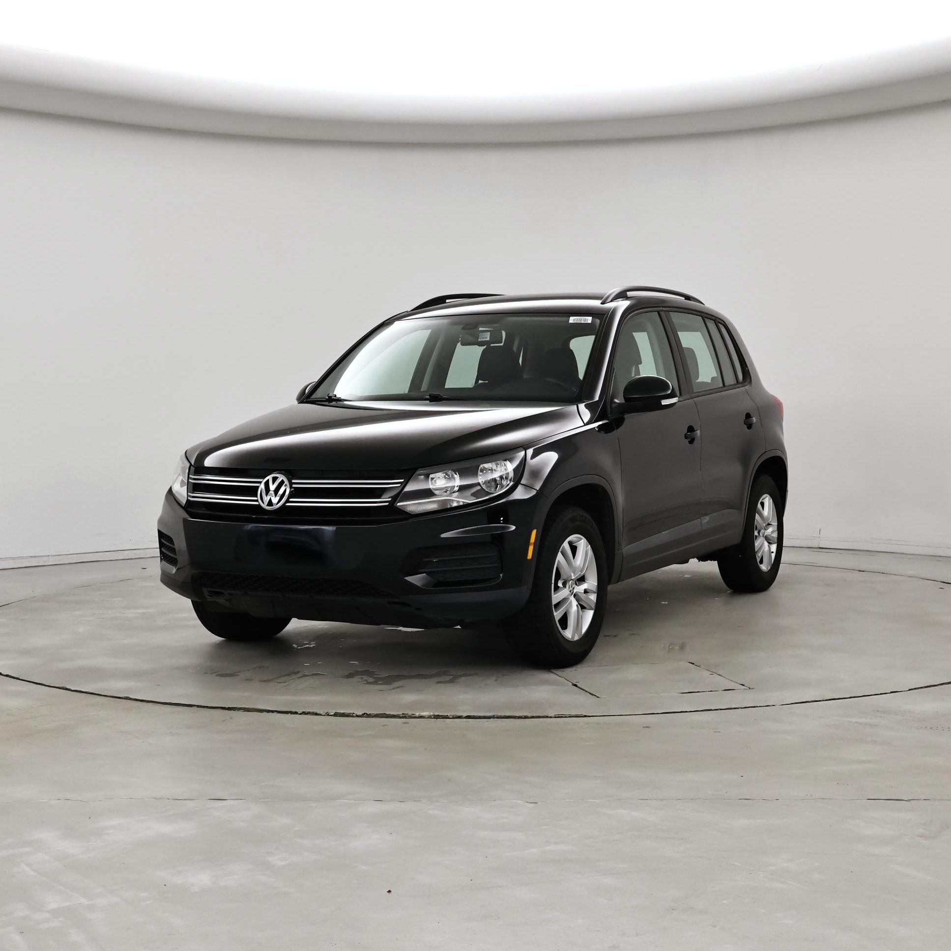 Thumbnail: 2017 Volkswagen Tiguan - 4