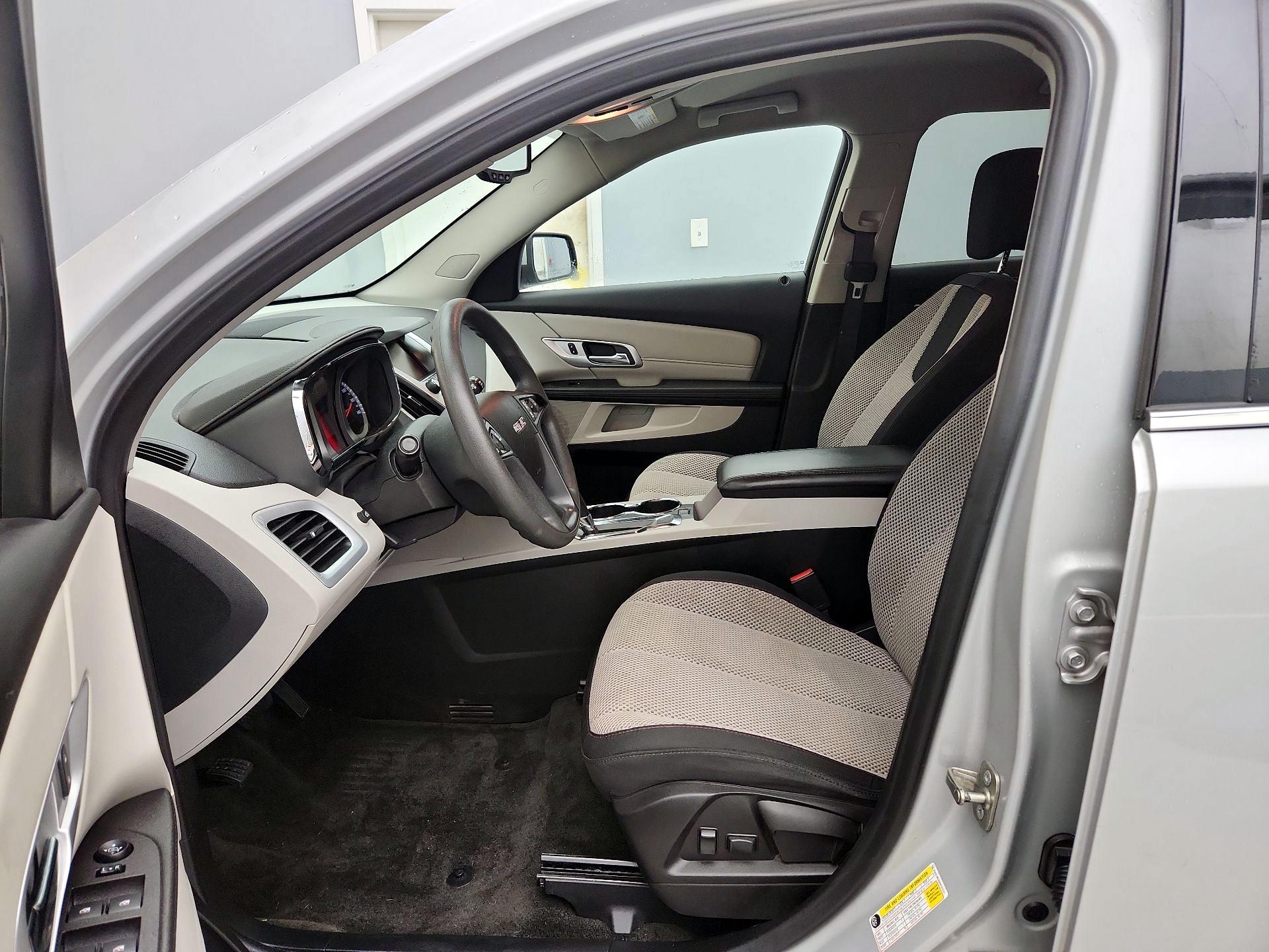 Thumbnail: 2017 GMC Terrain - 11