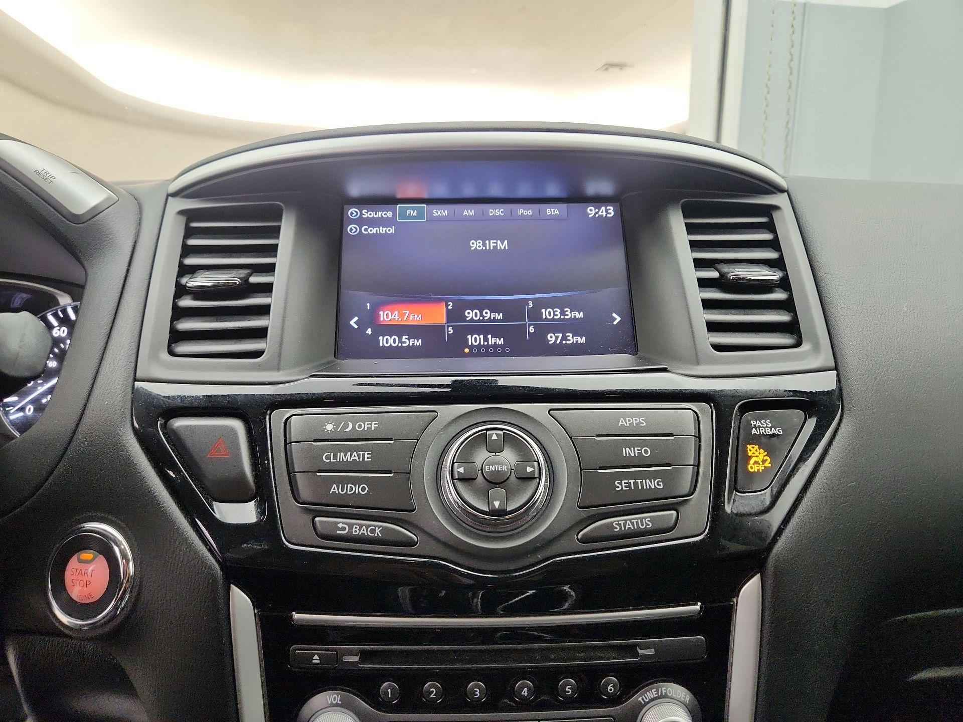 Thumbnail: 2018 Nissan Pathfinder - 15