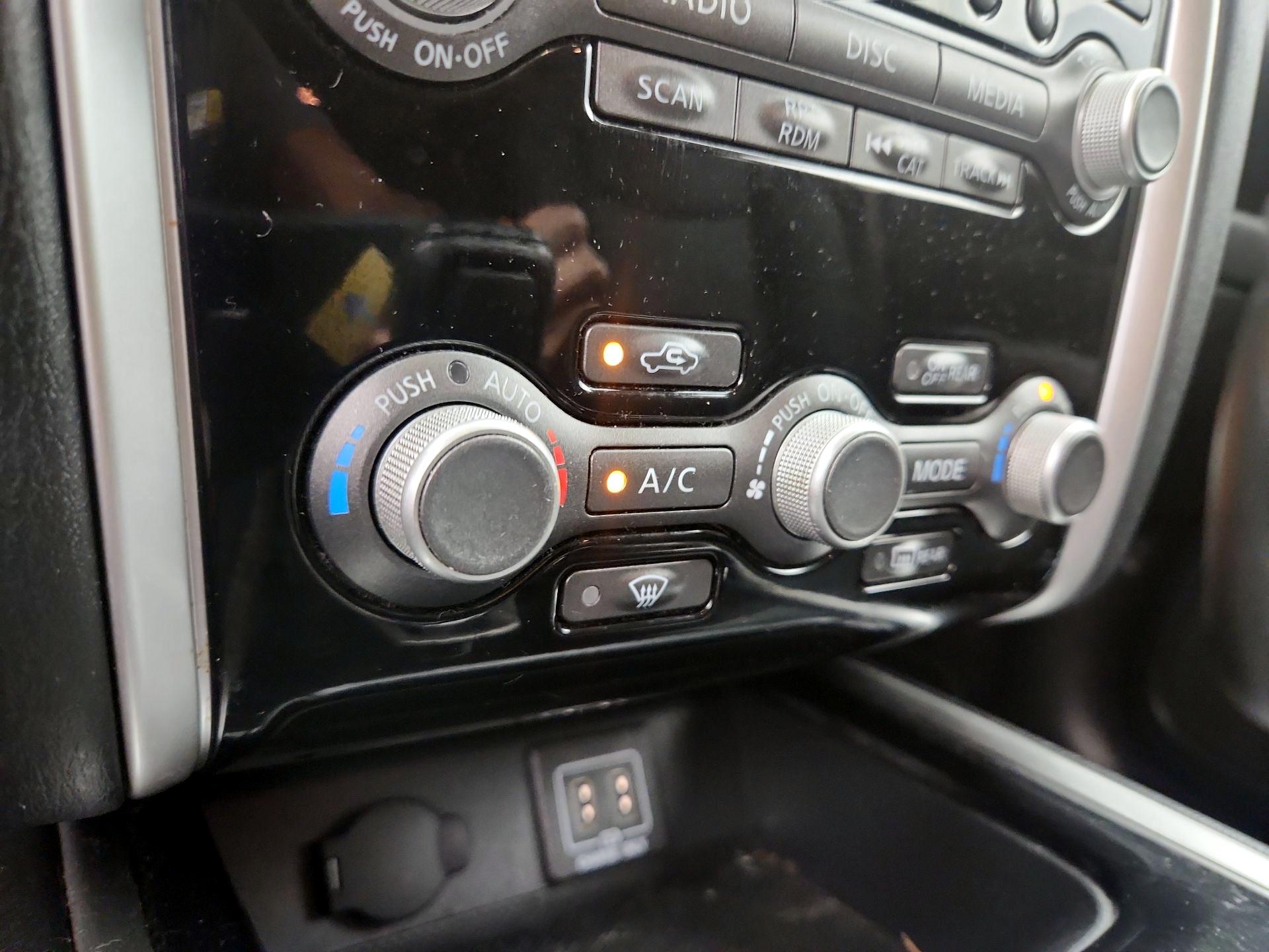 Thumbnail: 2018 Nissan Pathfinder - 16