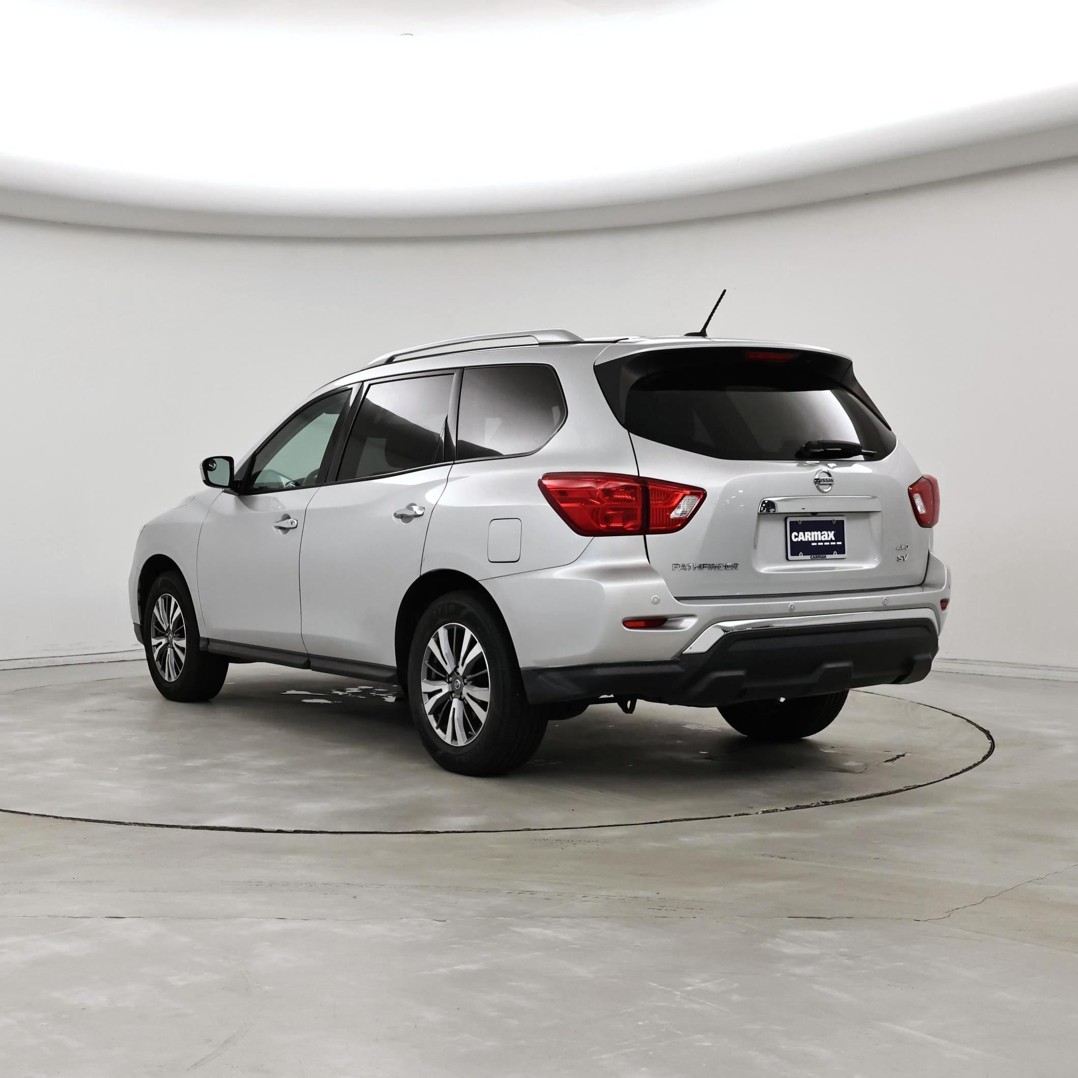 Thumbnail: 2018 Nissan Pathfinder - 2