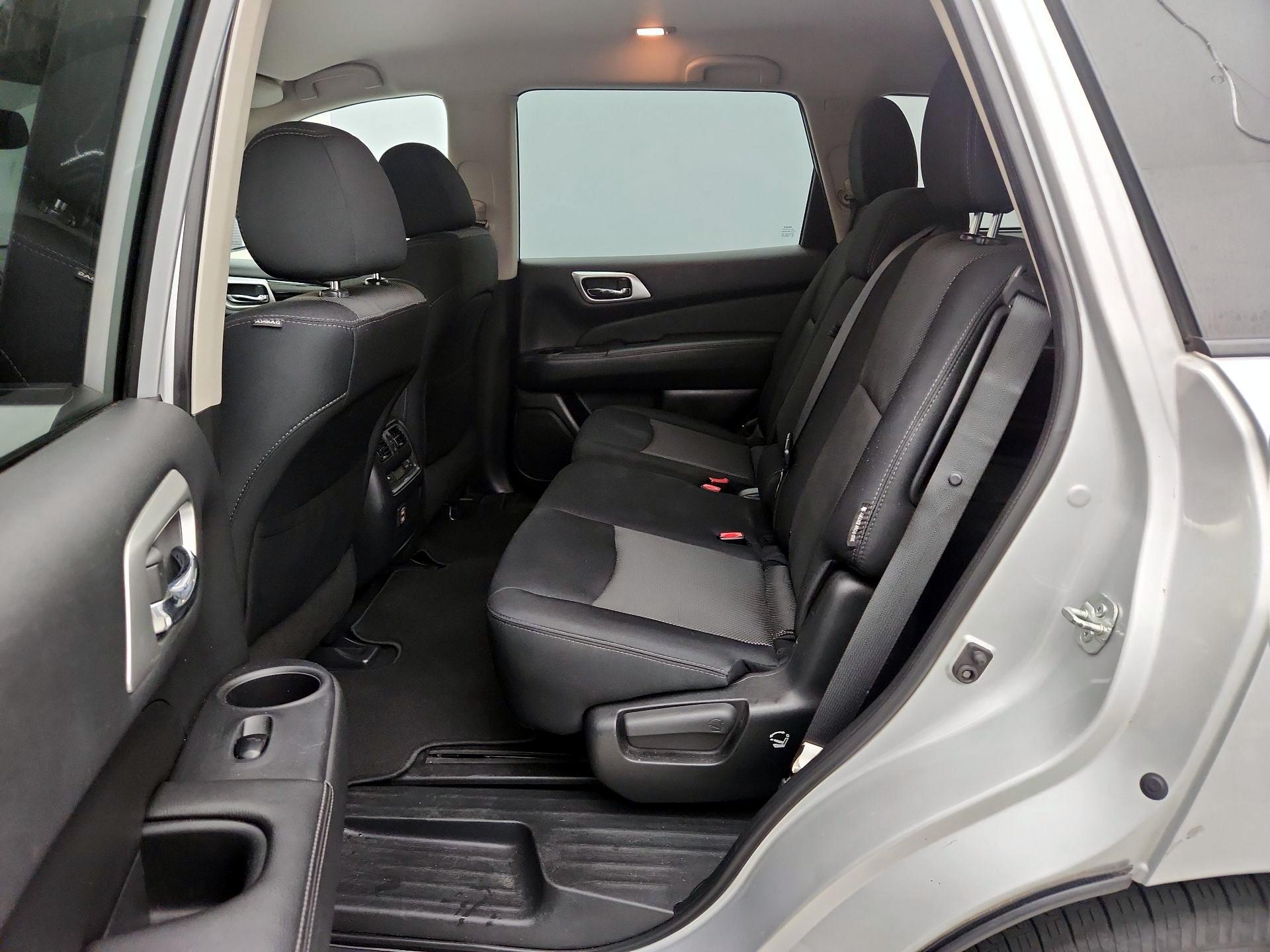 Thumbnail: 2018 Nissan Pathfinder - 19