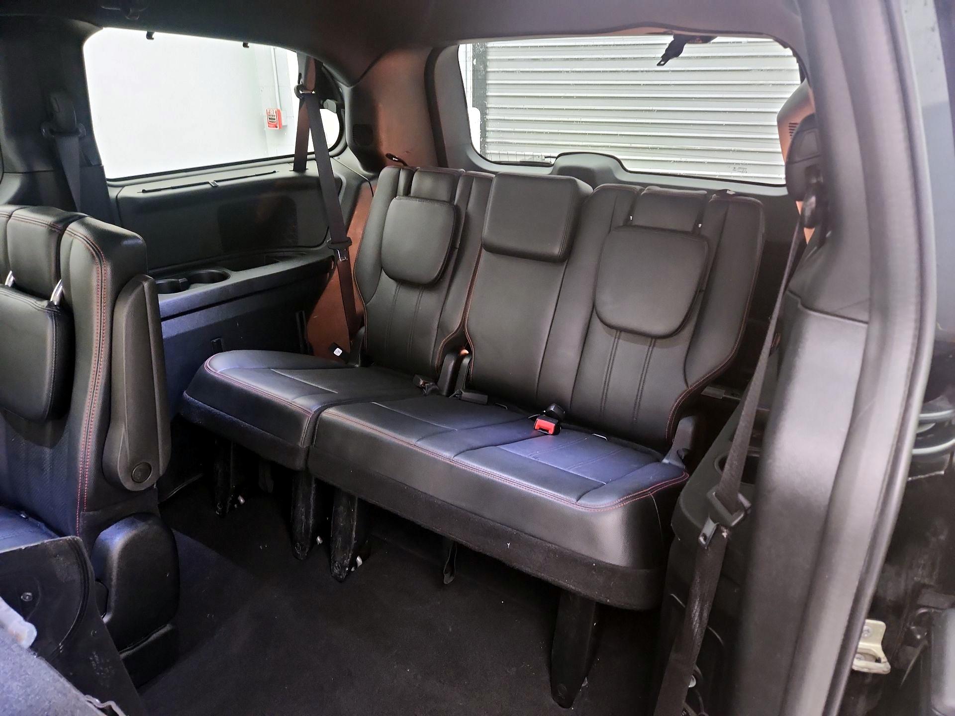 Thumbnail: 2017 Dodge Grand Caravan - 20