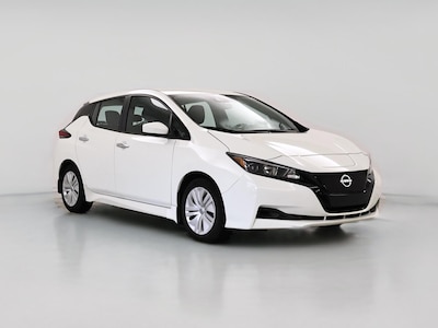 White 2023 Nissan Leaf S