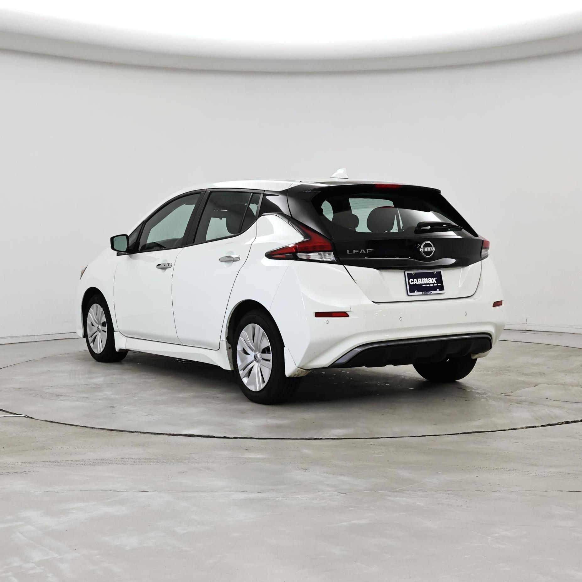 Thumbnail: 2023 Nissan Leaf - 2