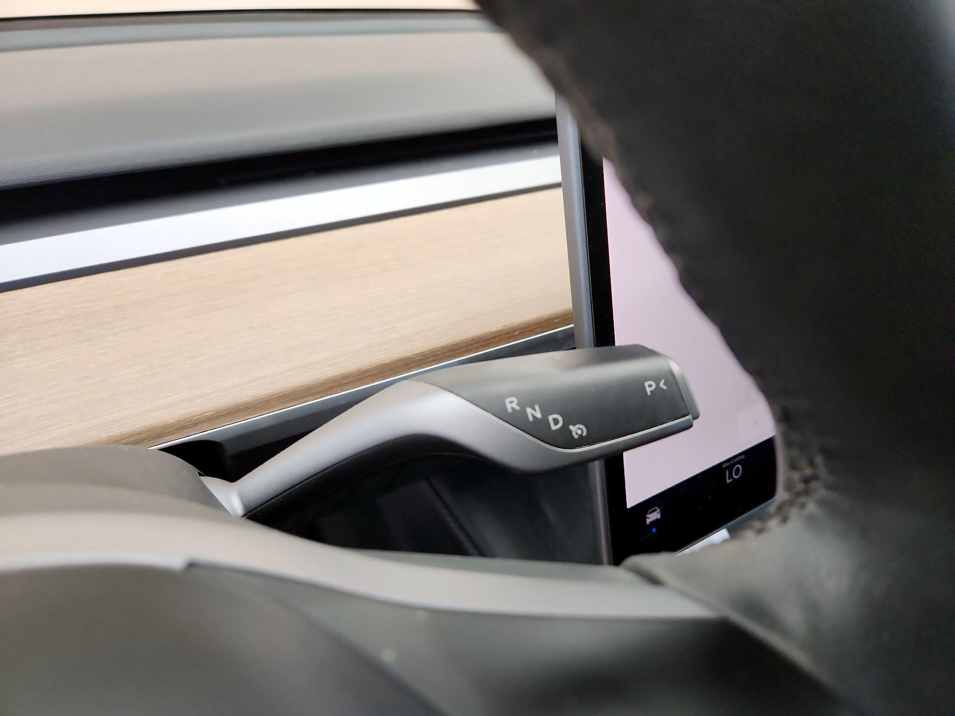 Thumbnail: 2023 Tesla Model 3 - 17