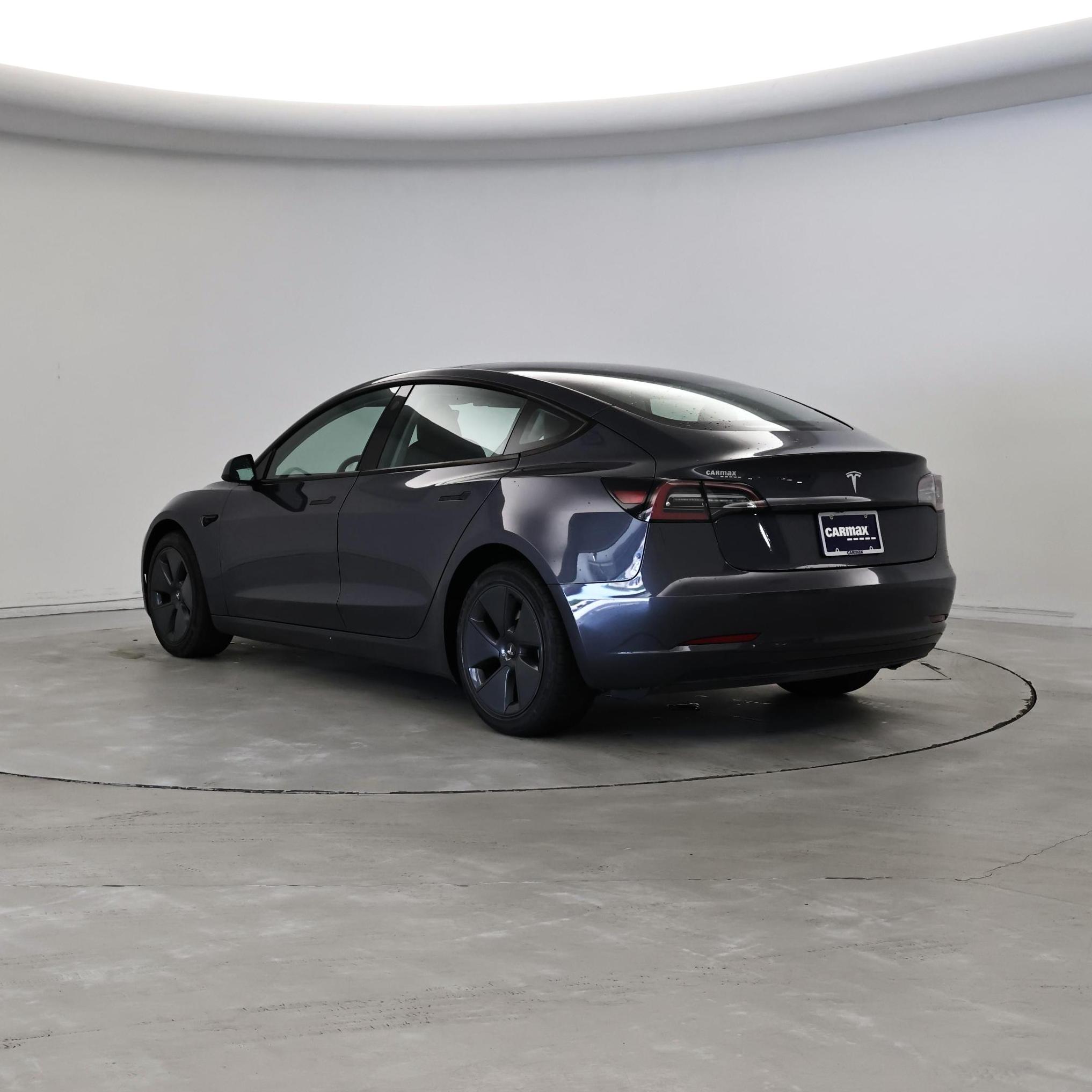 Thumbnail: 2023 Tesla Model 3 - 2