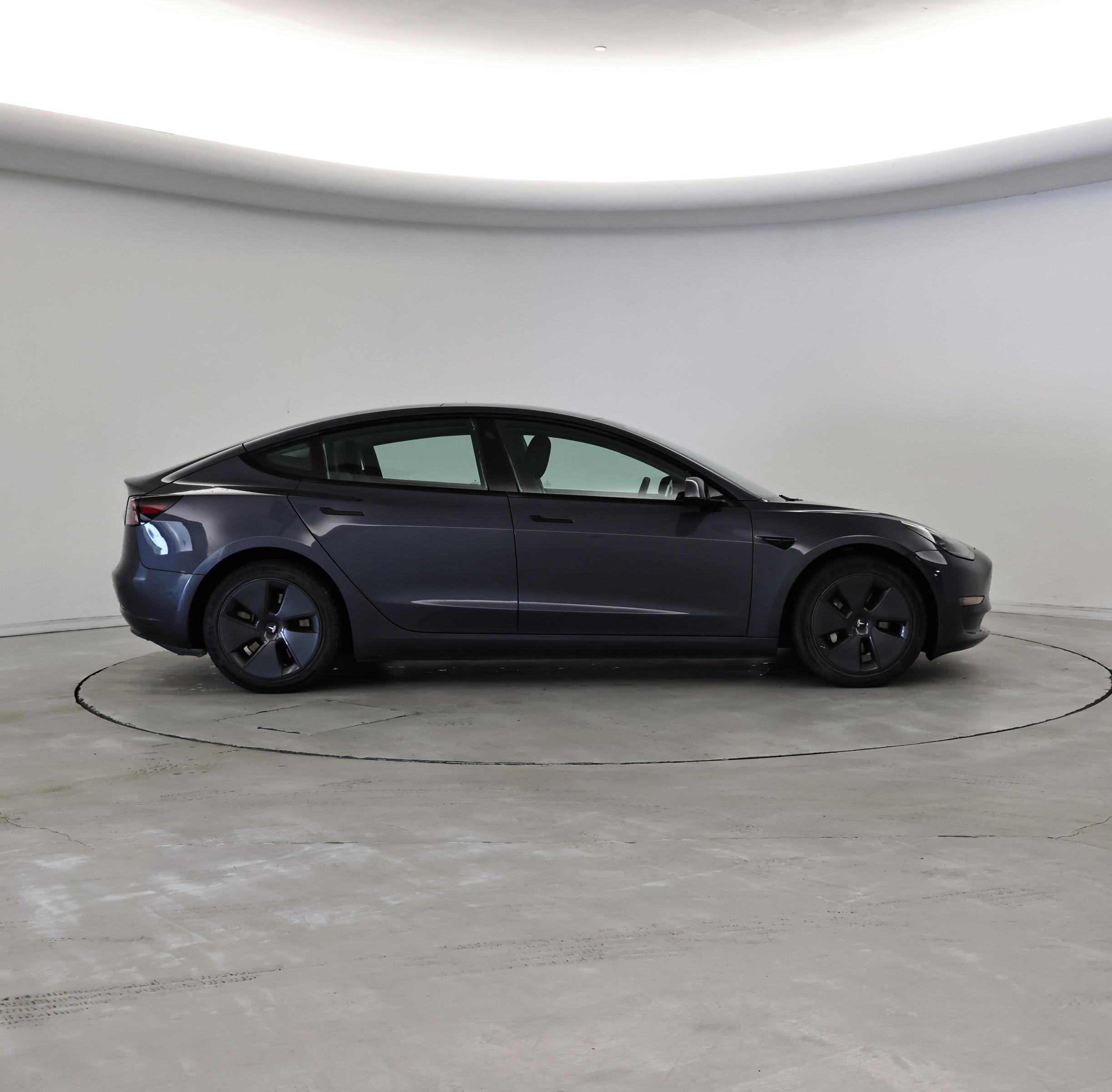 Thumbnail: 2023 Tesla Model 3 - 7