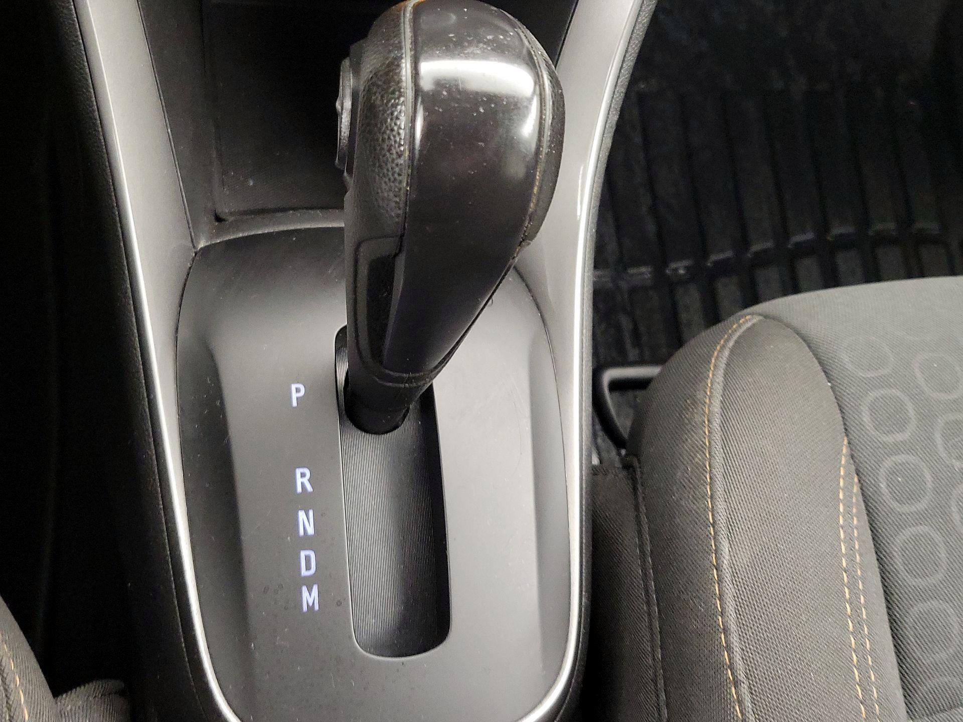 Thumbnail: 2021 Chevrolet Trax - 17