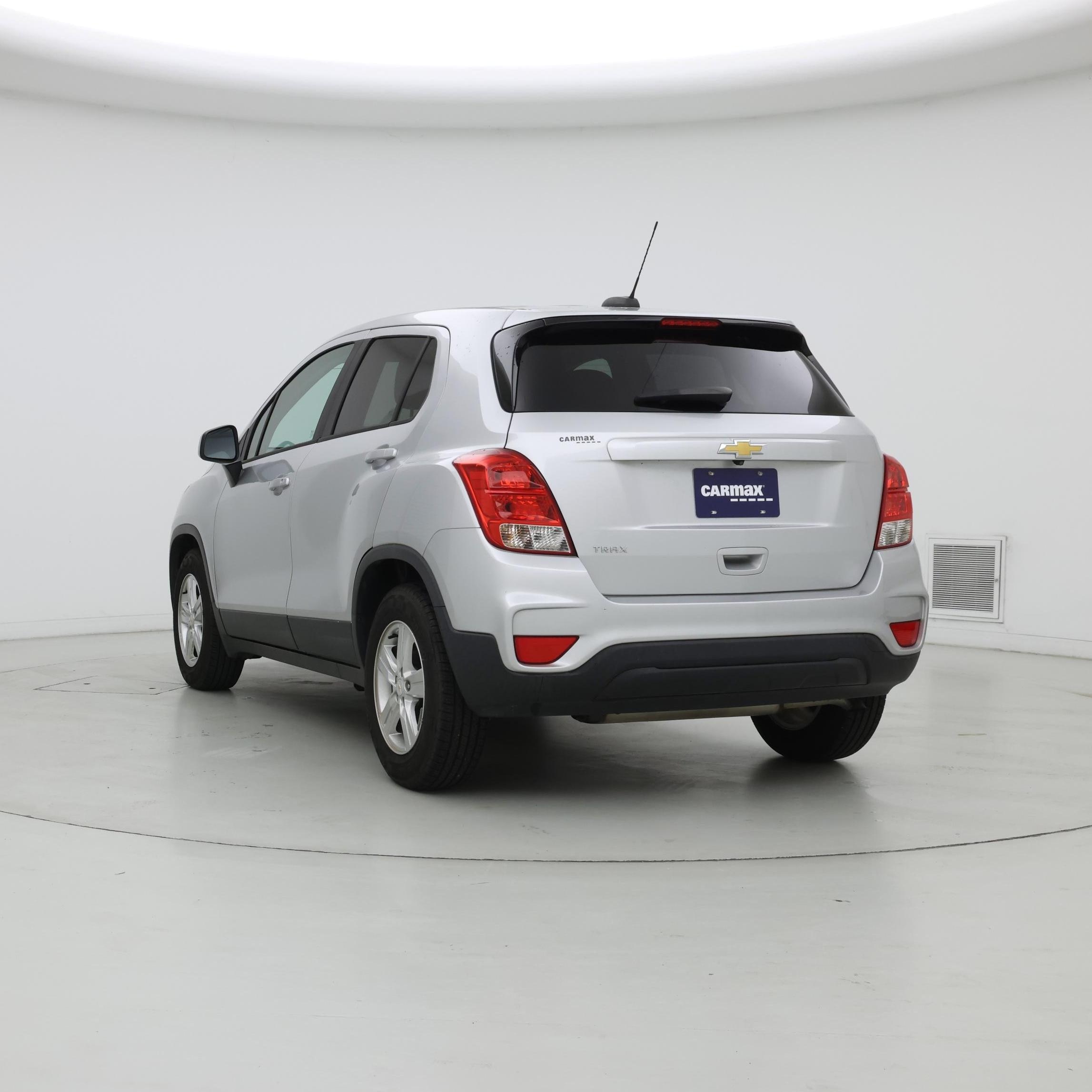 Thumbnail: 2021 Chevrolet Trax - 2