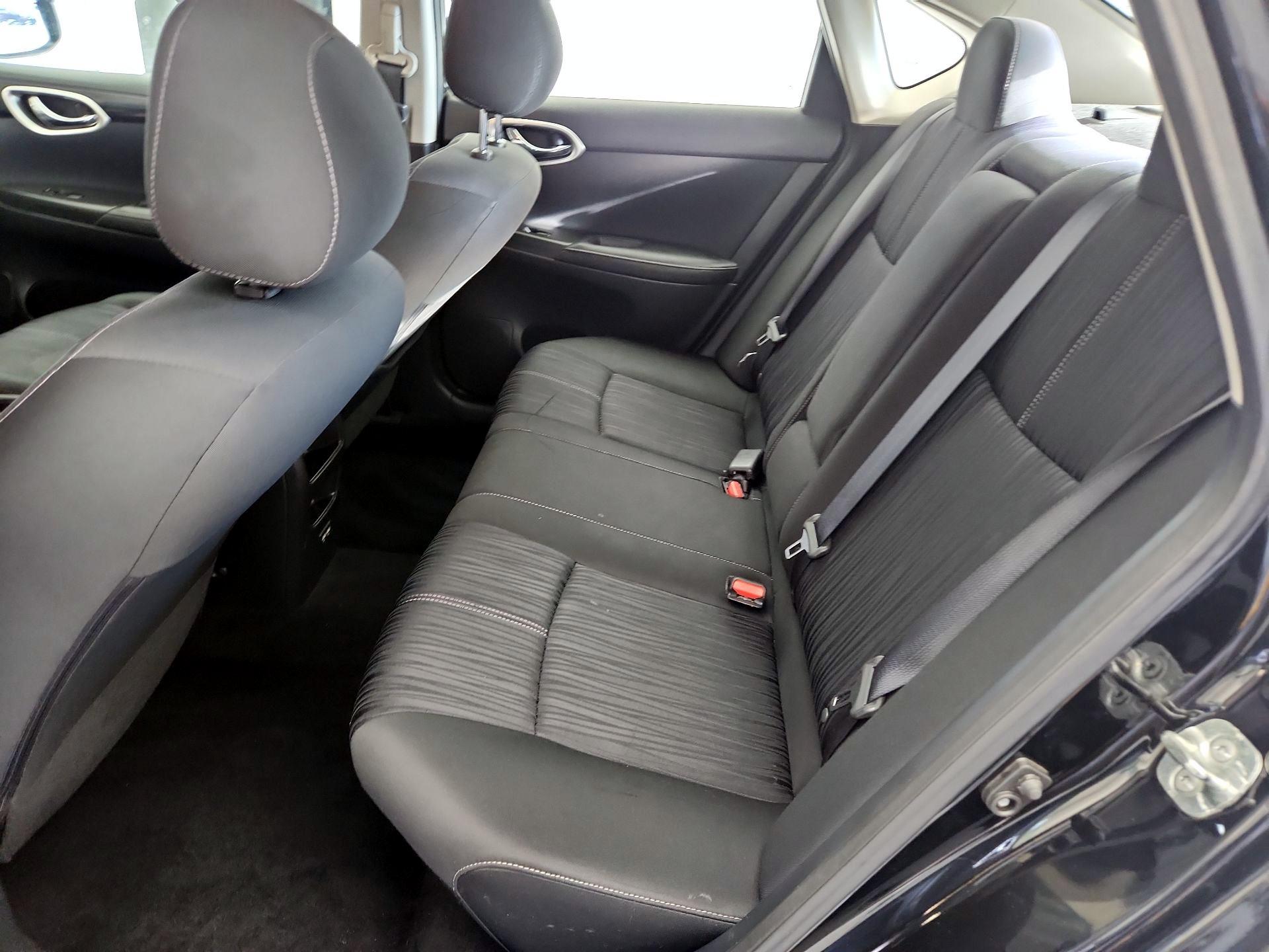 Thumbnail: 2018 Nissan Sentra - 19