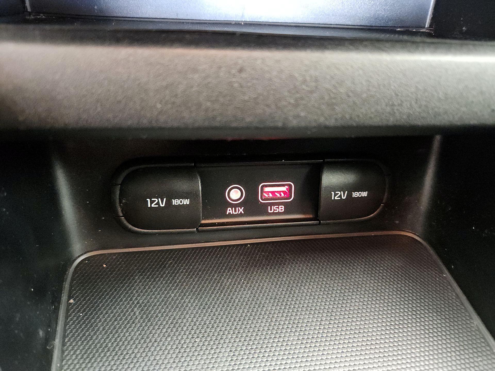 Thumbnail: 2019 Kia Forte - 16