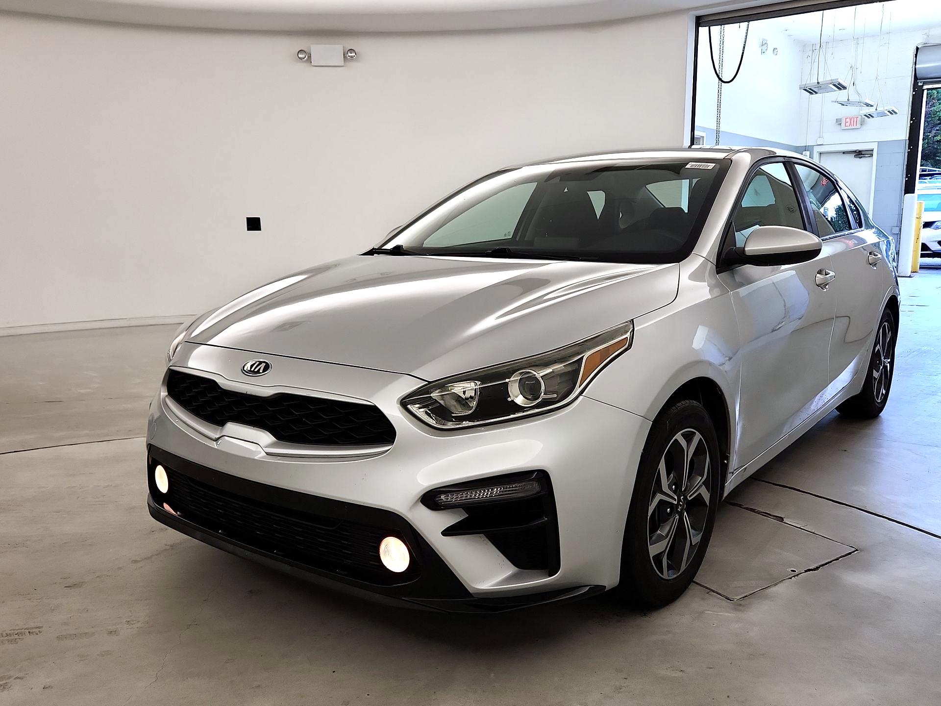 Thumbnail: 2019 Kia Forte - 3