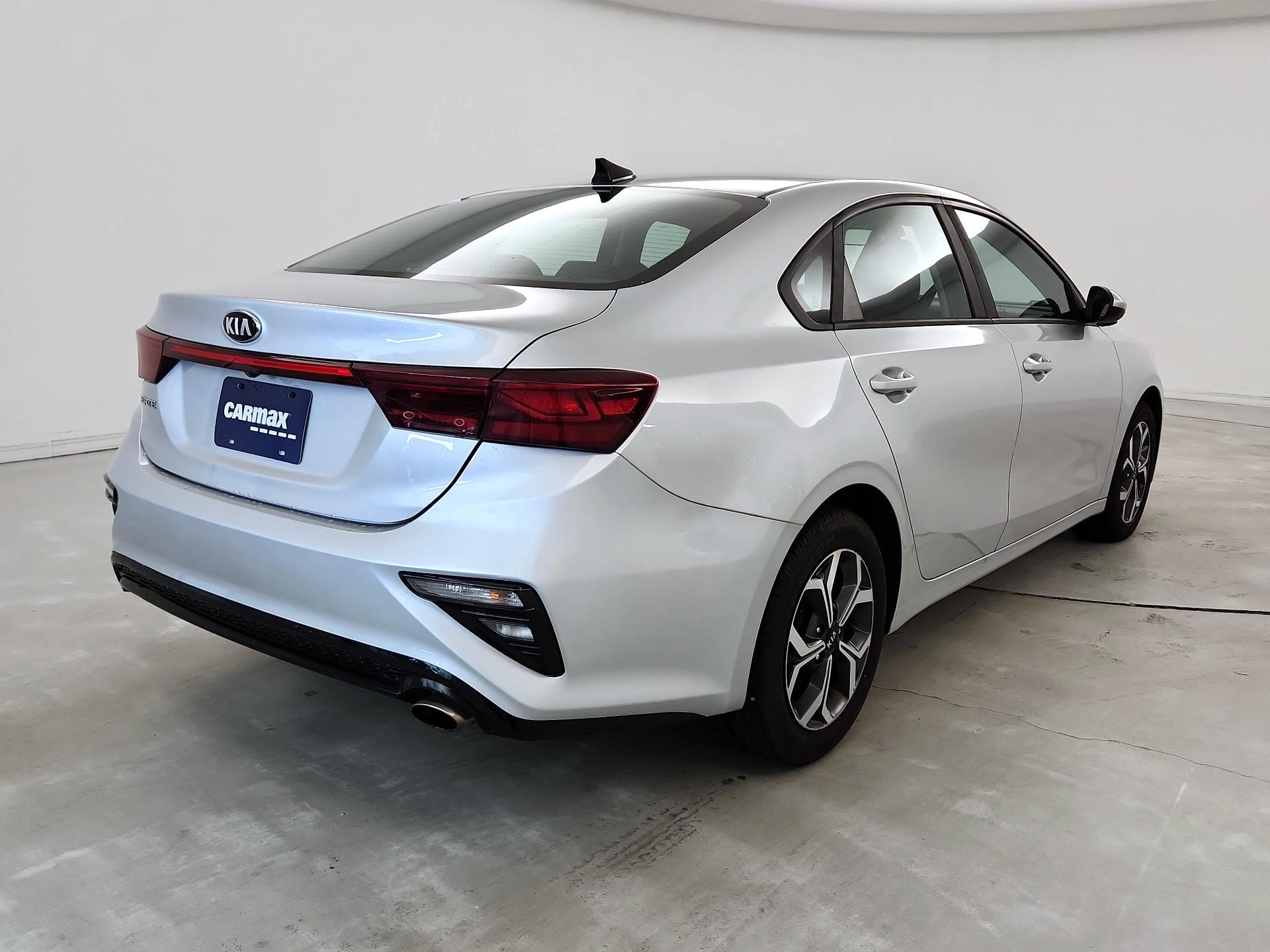 Thumbnail: 2019 Kia Forte - 5