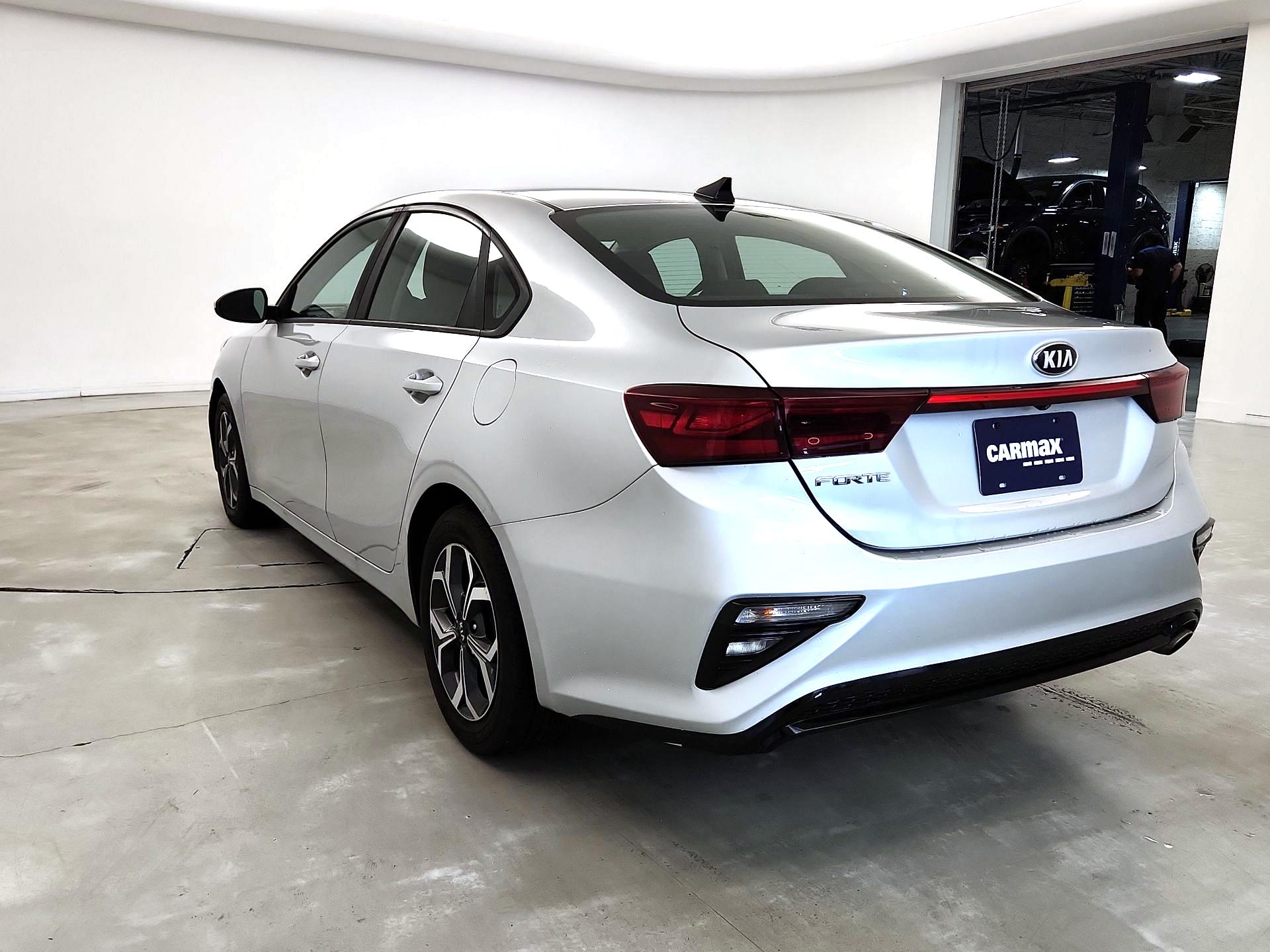 Thumbnail: 2019 Kia Forte - 7