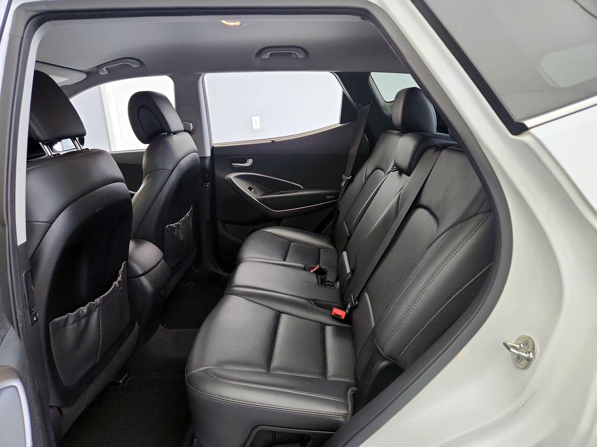 Thumbnail: 2015 Hyundai Santa Fe - 19