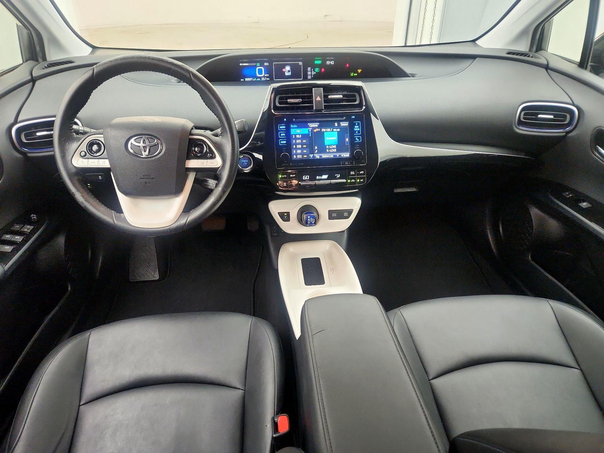 Thumbnail: 2016 Toyota Prius - 9
