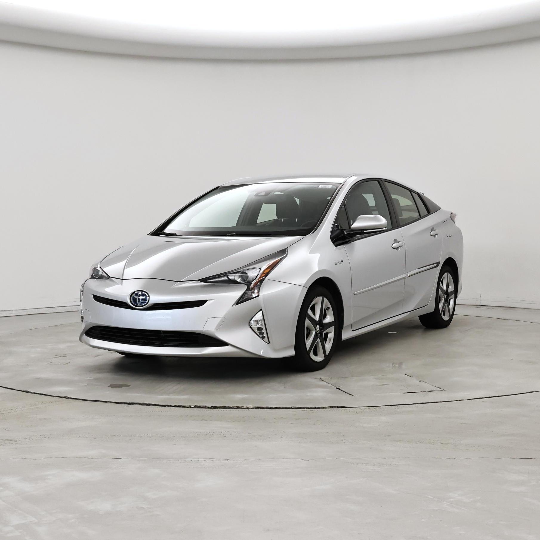 Thumbnail: 2016 Toyota Prius - 4