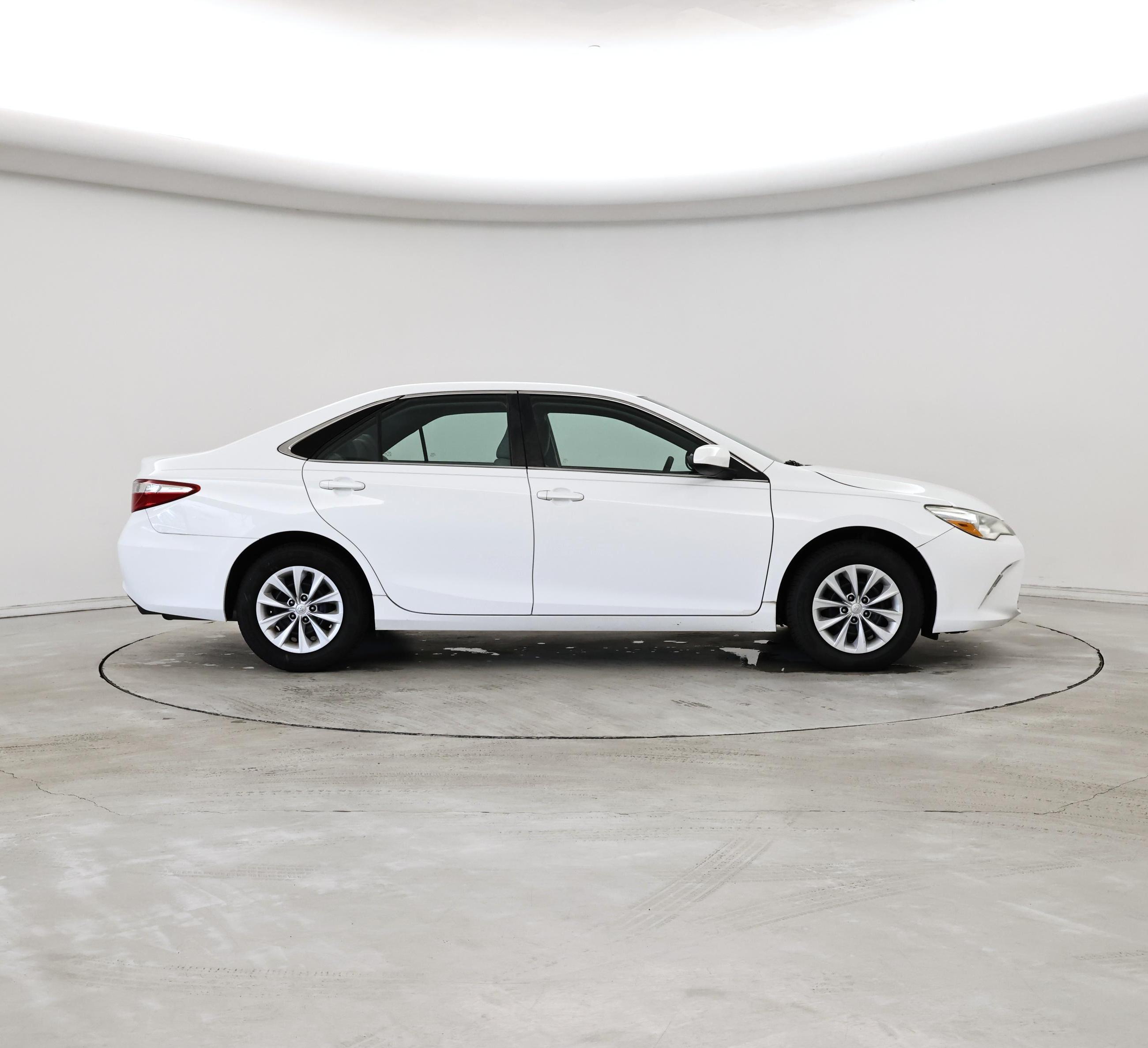 Thumbnail: 2017 Toyota Camry - 7