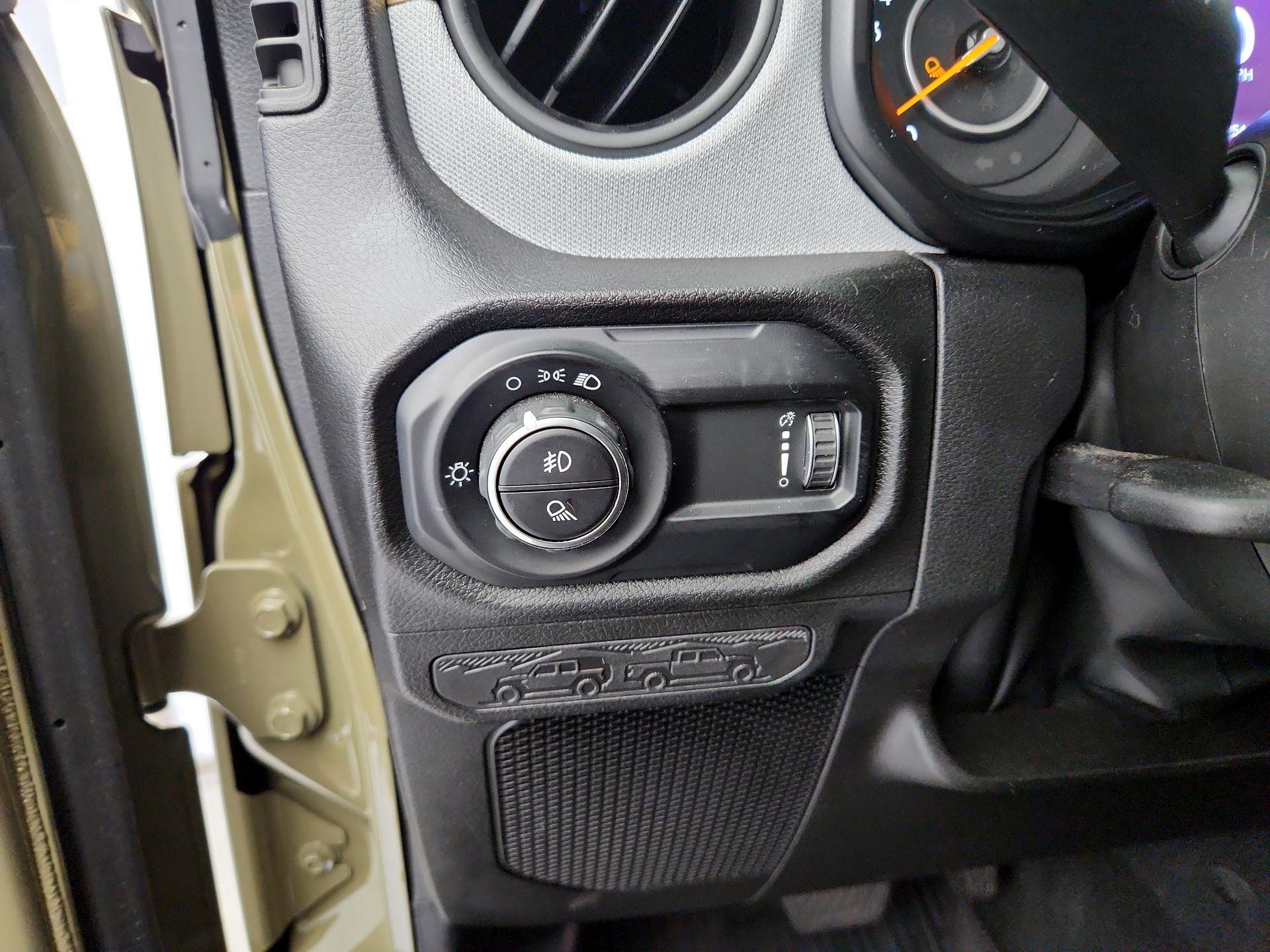 Thumbnail: 2025 Jeep Gladiator - 11