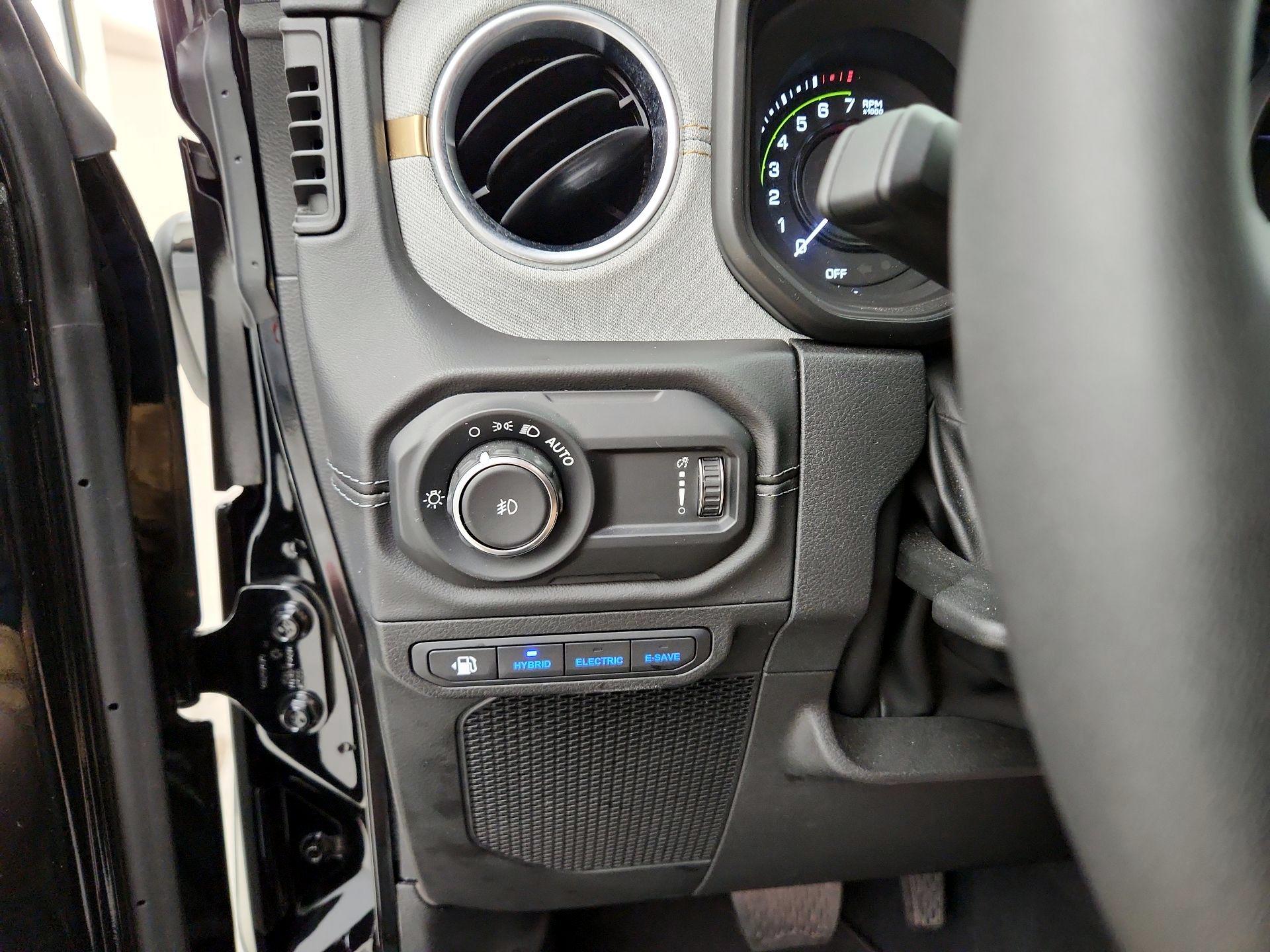 Thumbnail: 2024 Jeep Wrangler - 13