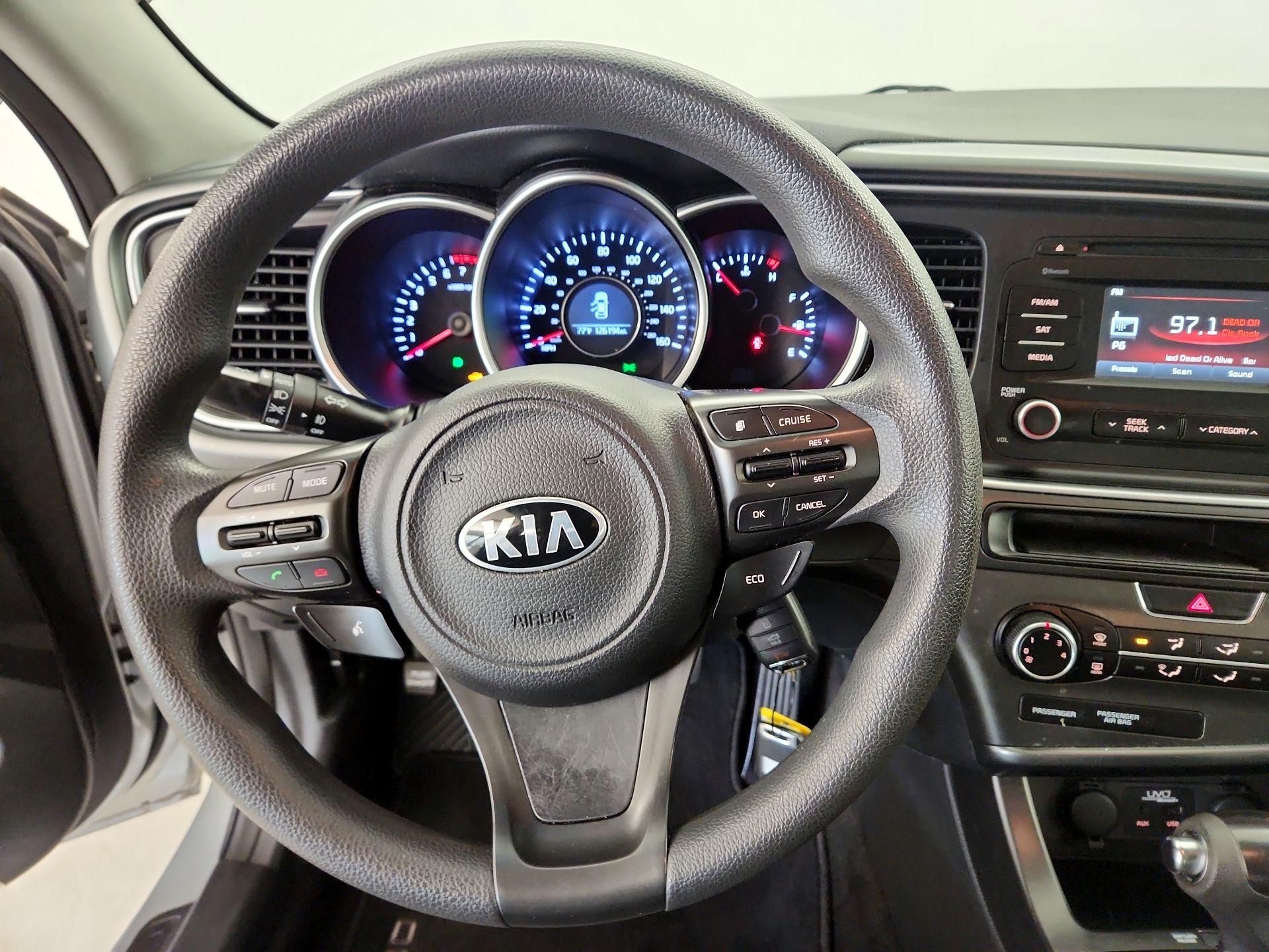 Thumbnail: 2015 Kia Optima - 10