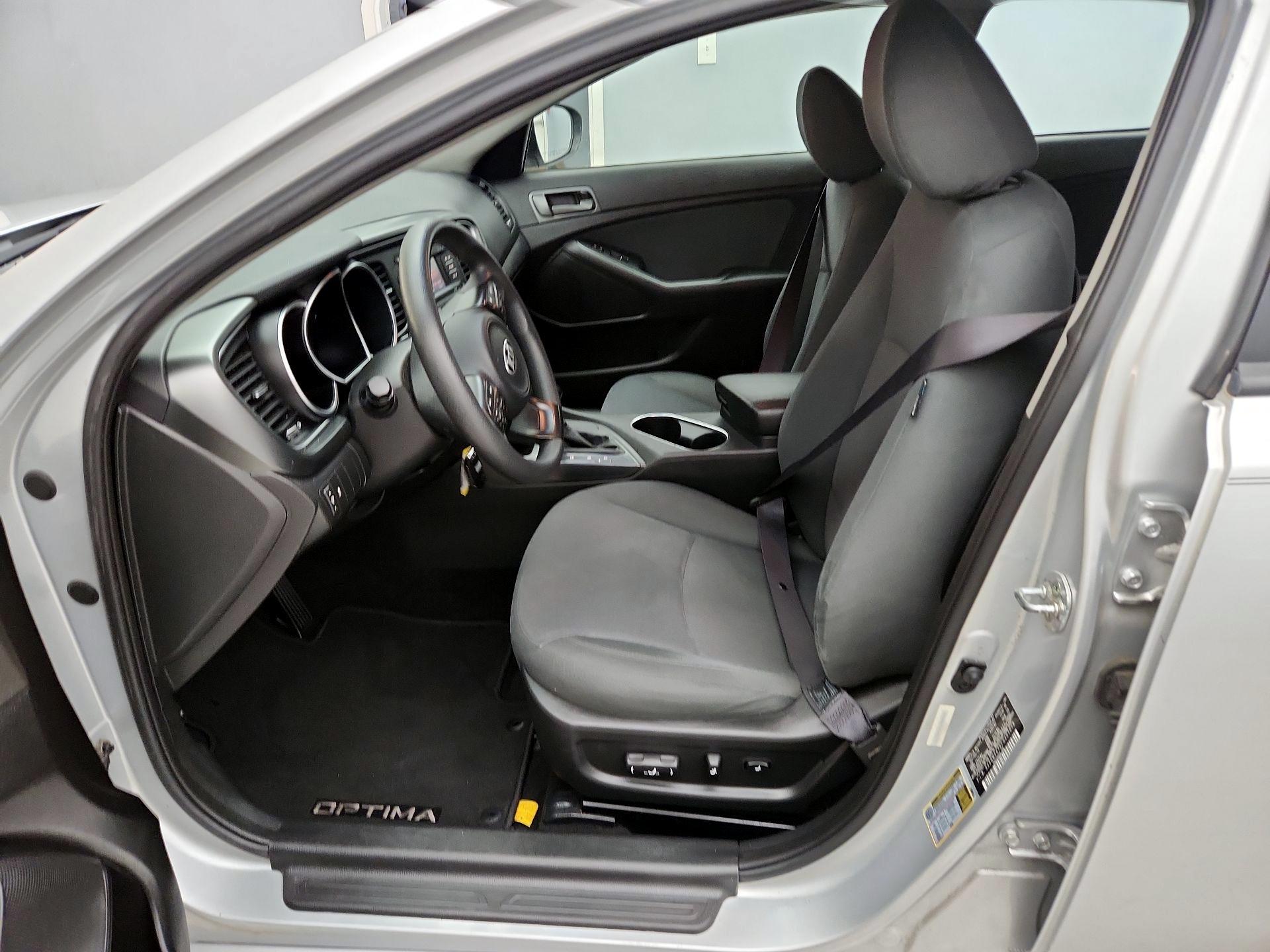 Thumbnail: 2015 Kia Optima - 11
