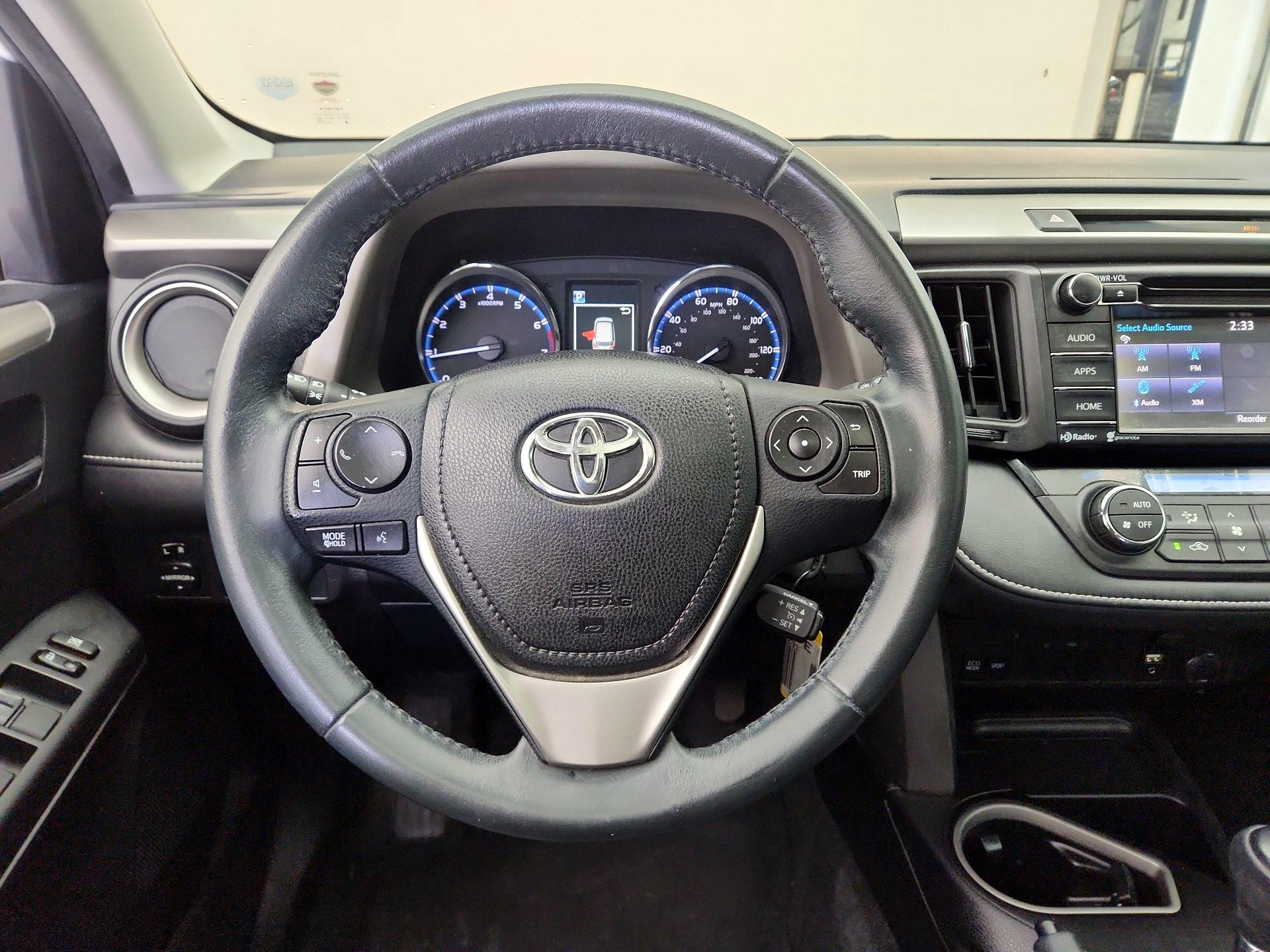Thumbnail: 2016 Toyota RAV4 - 10