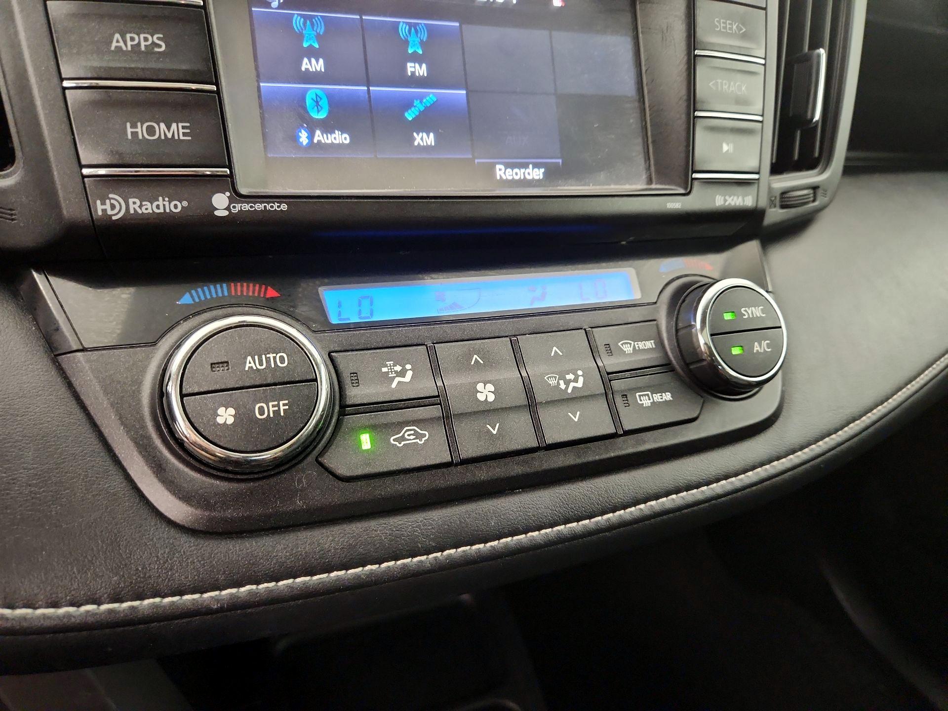 Thumbnail: 2016 Toyota RAV4 - 16