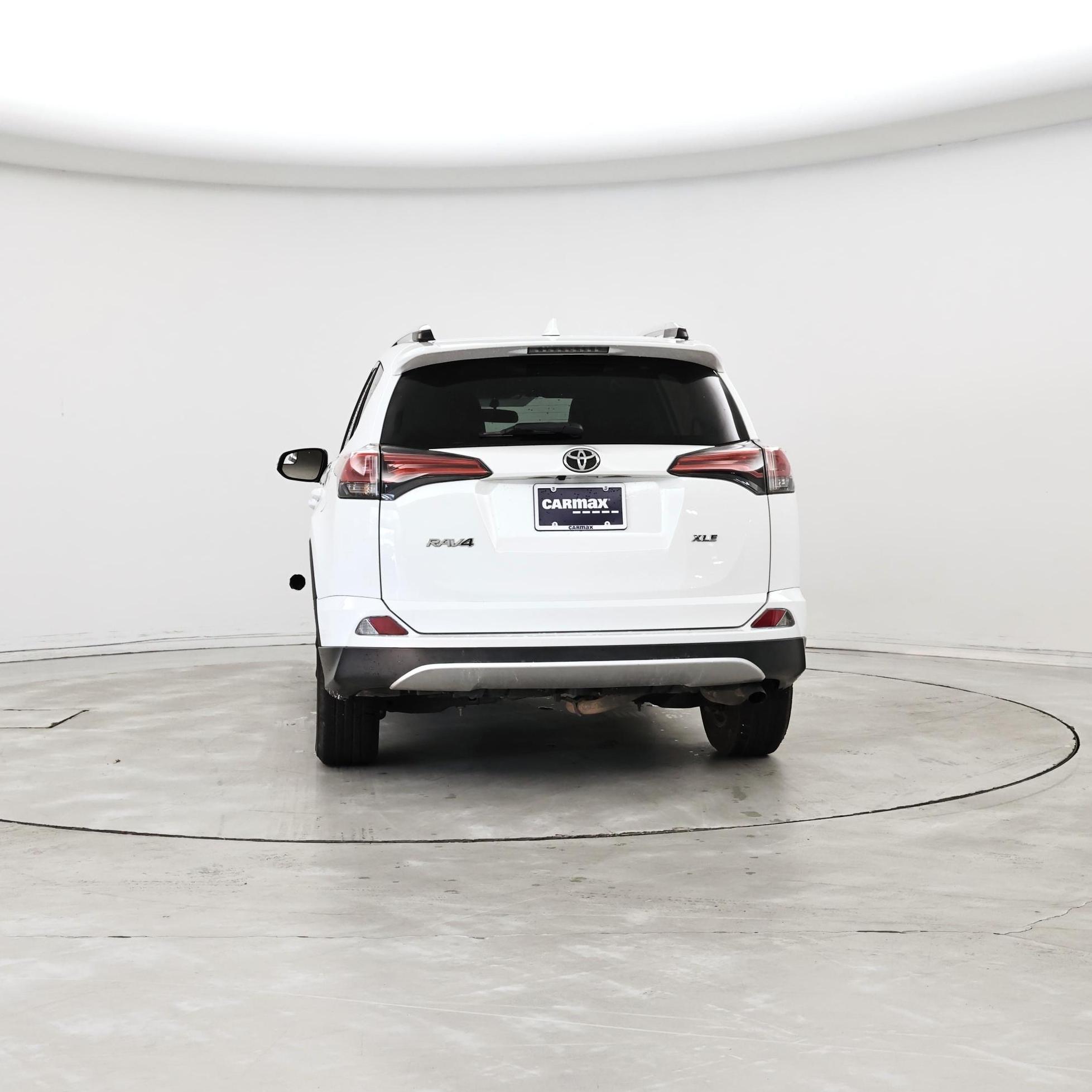Thumbnail: 2016 Toyota RAV4 - 6